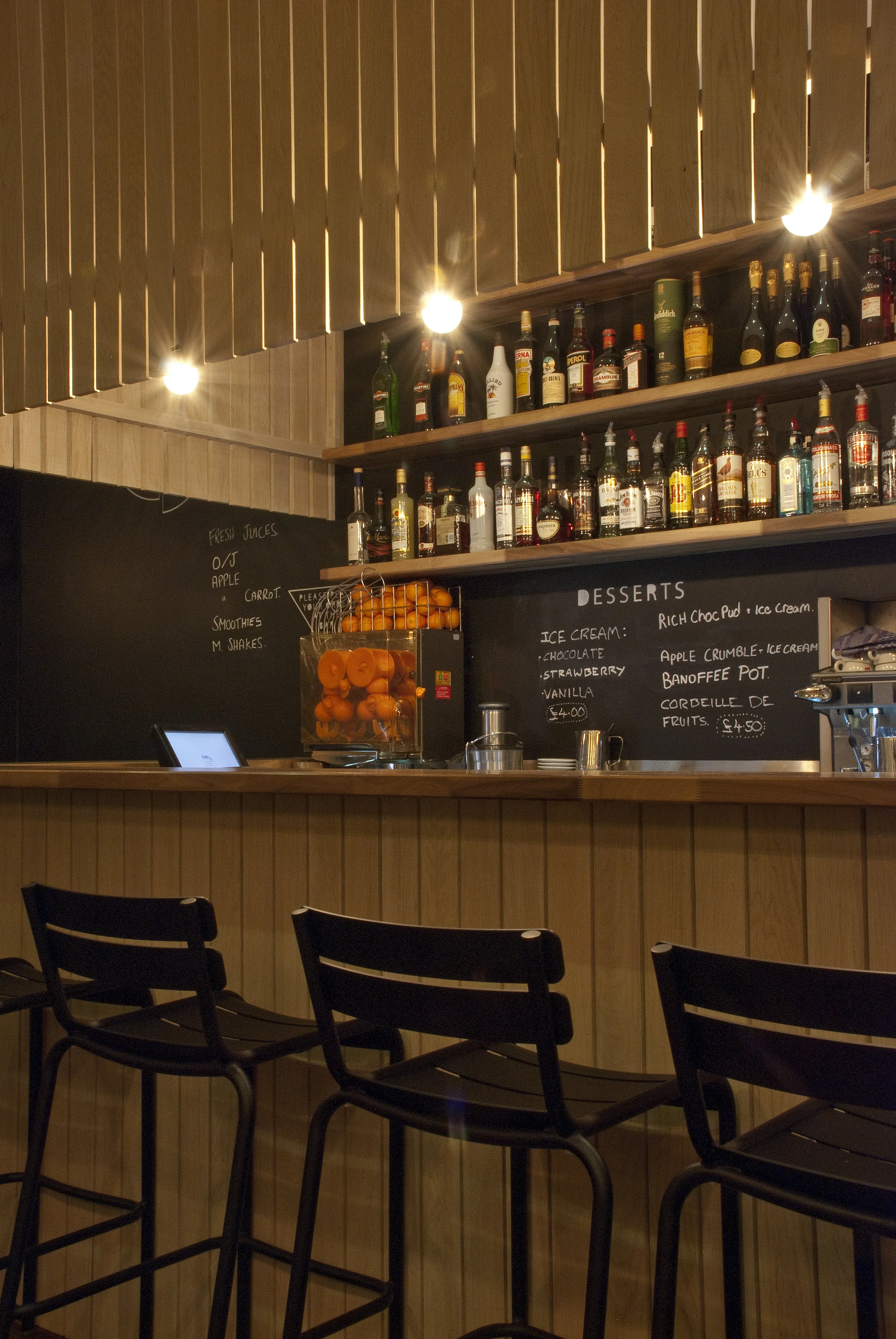 Bar design at The Honest Italian restaurant in Balham by Barnes Design