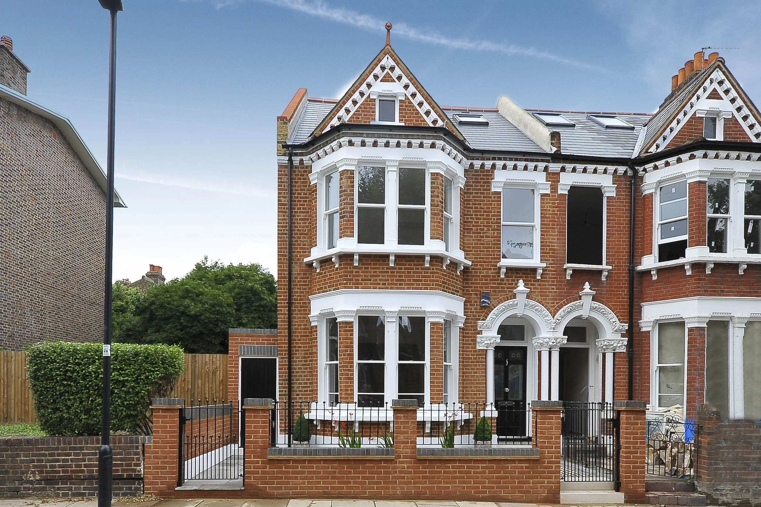 LESSAR AVENUE, SW4 9HW