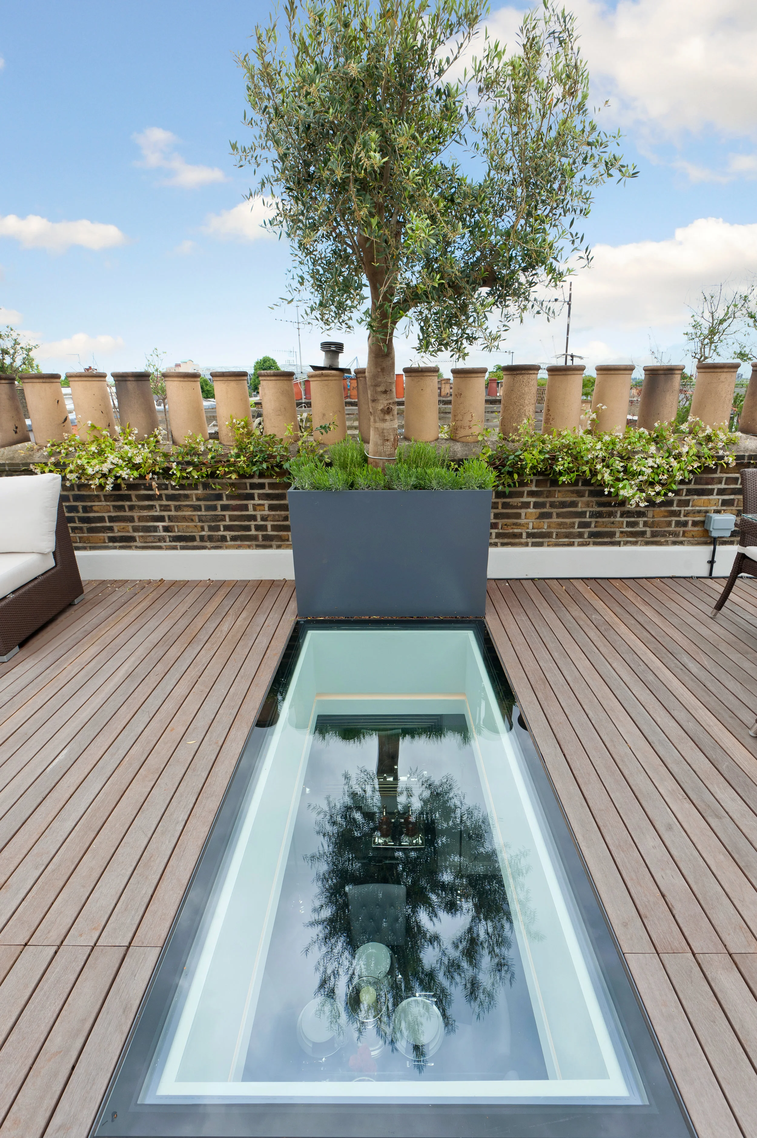 barnes-design-loft-access-cathcart-road-roof-terrace-custom-glass.jpg
