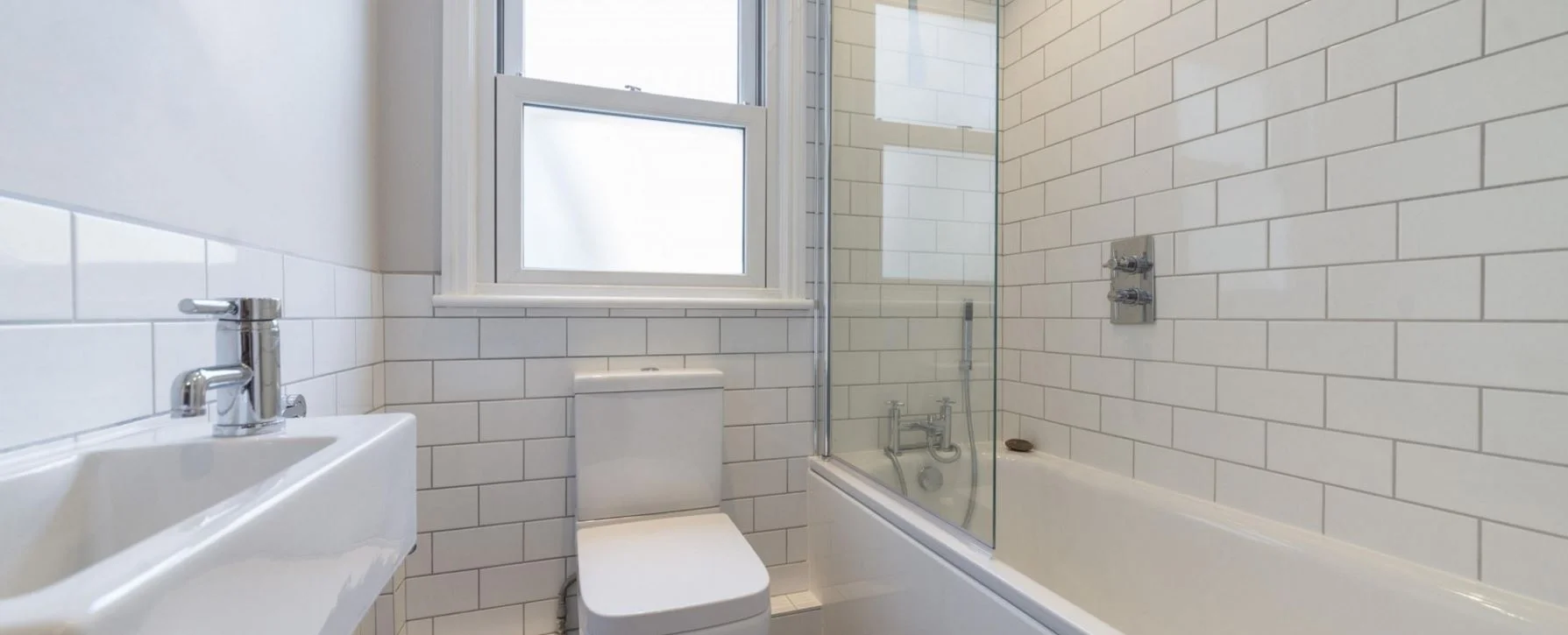 barnes-design-mansard-loft-conversion-furness-road-loft-bathroom.JPG
