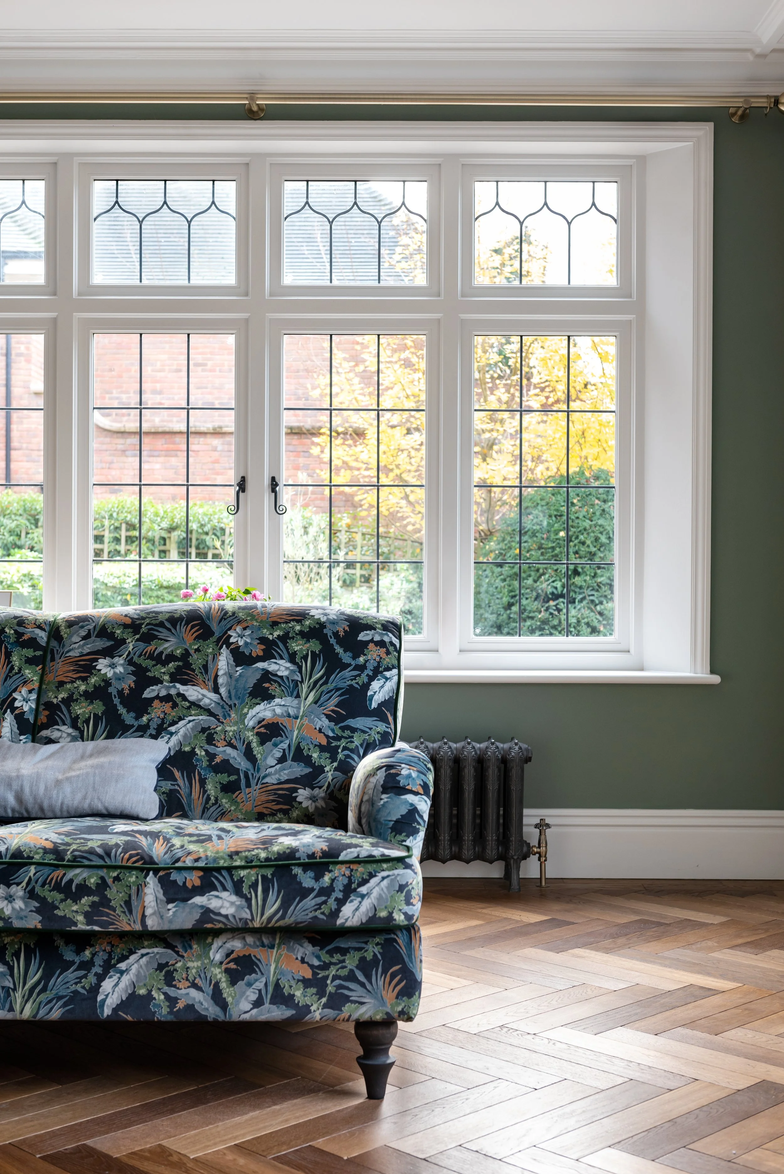 barnes-design-interior-design-hillgate-reigate-living-room-02.jpg