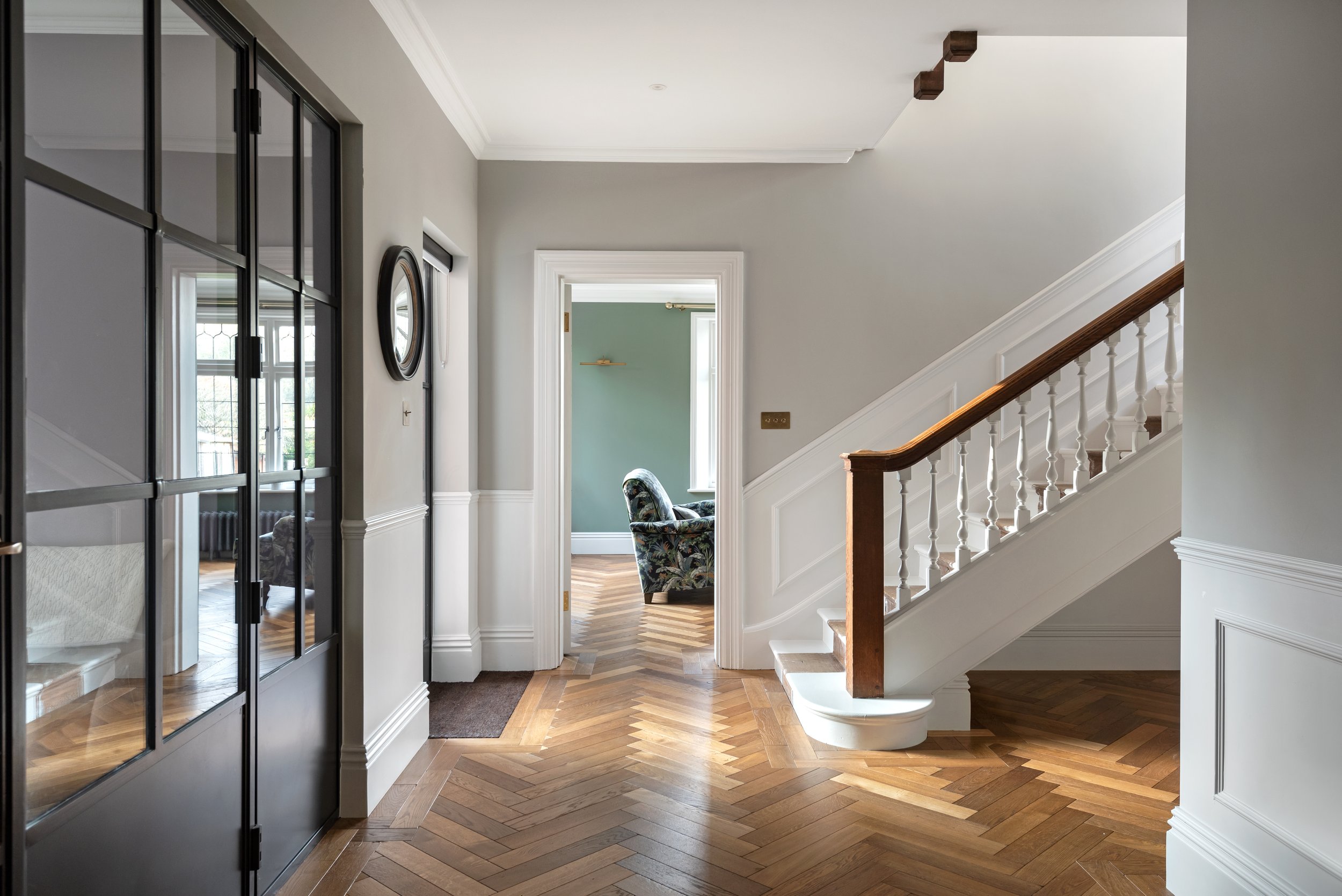 barnes-design-kitchen-side-extension-hillgate-reigate-open-plan-hallway-stairs.jpg