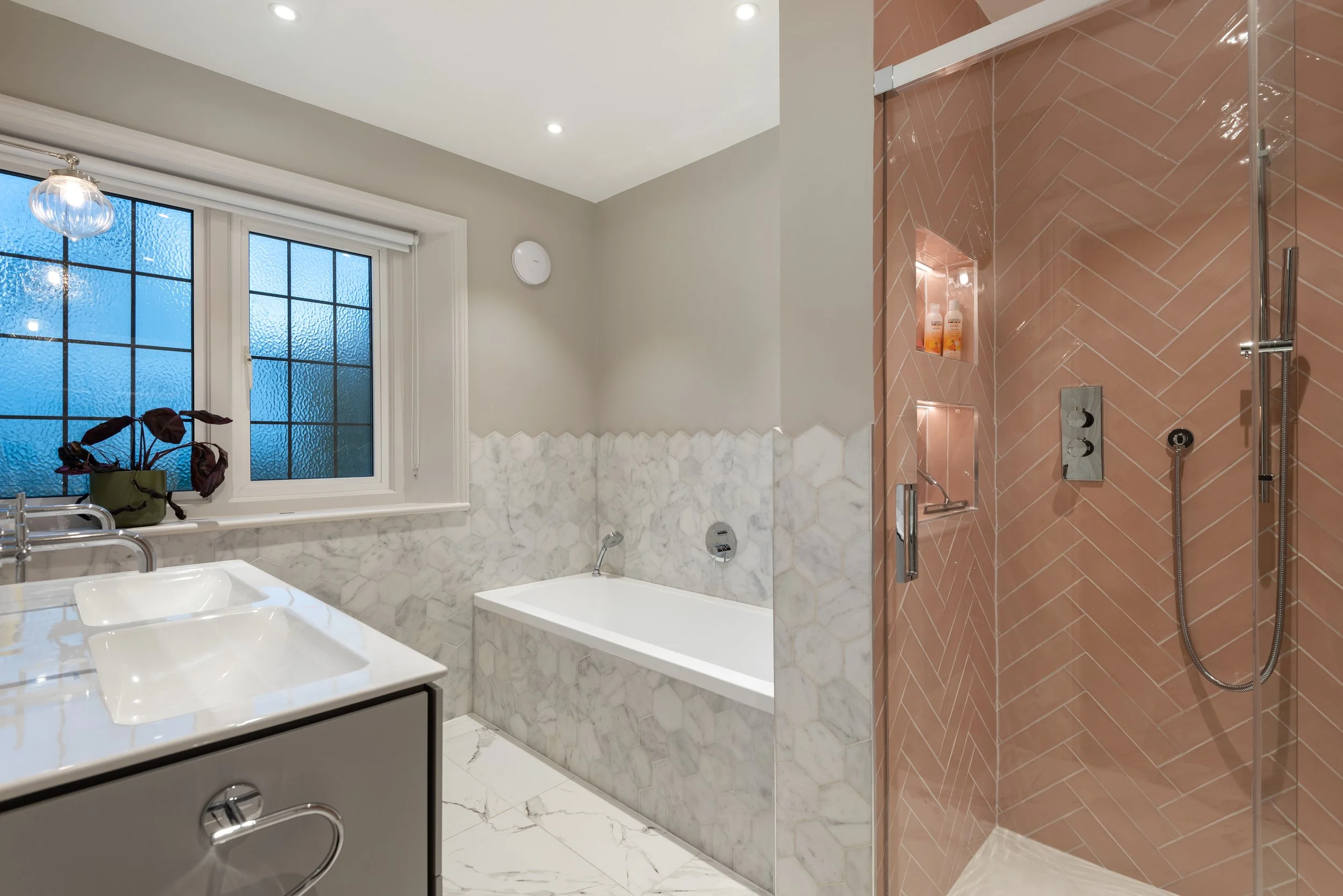 barnes-design-home-refurbishment-hillgate-reigate-bathroom.jpg