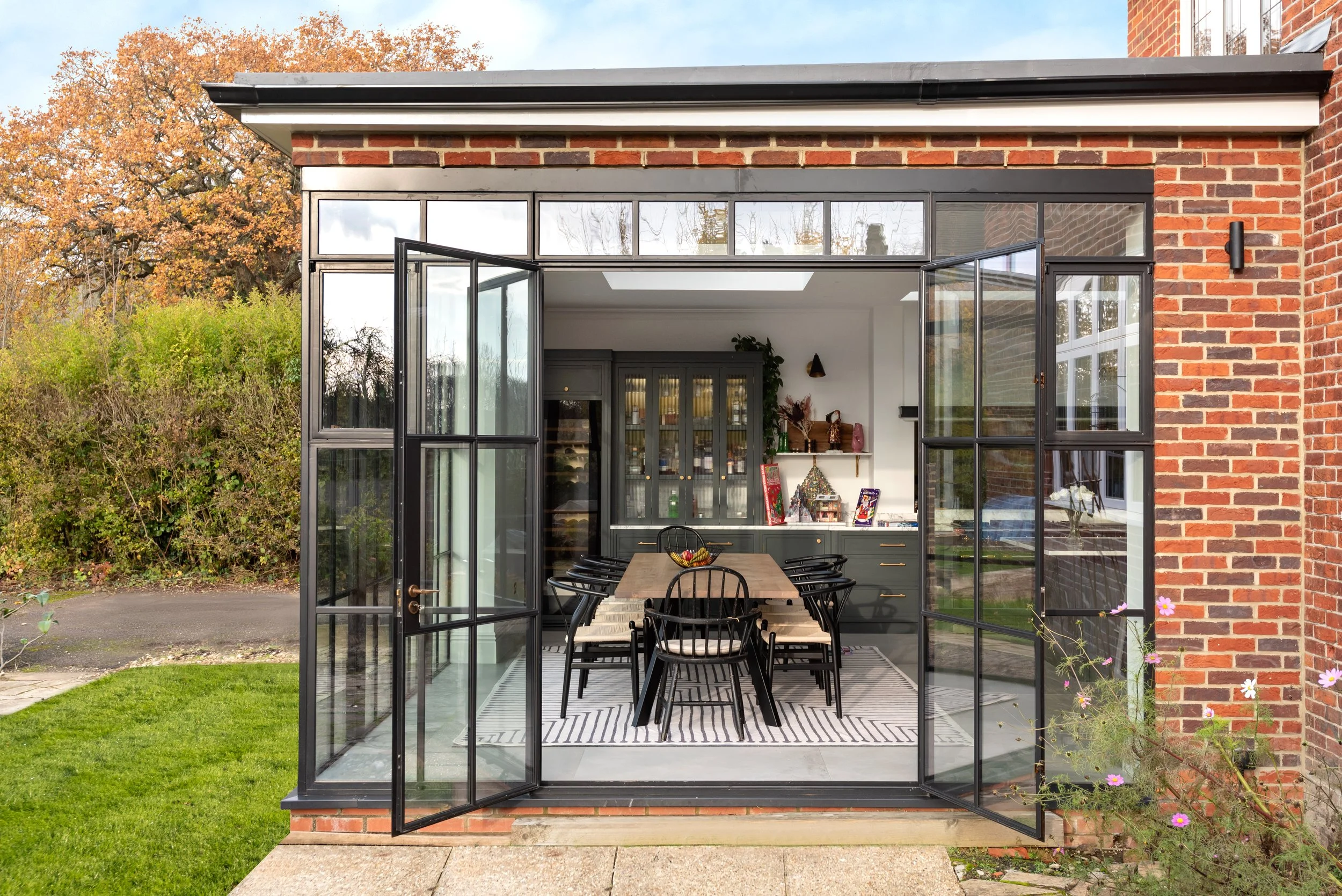 barnes-design-kitchen-side-extension-hillgate-reigate-open-plan-kitchen-2.jpg