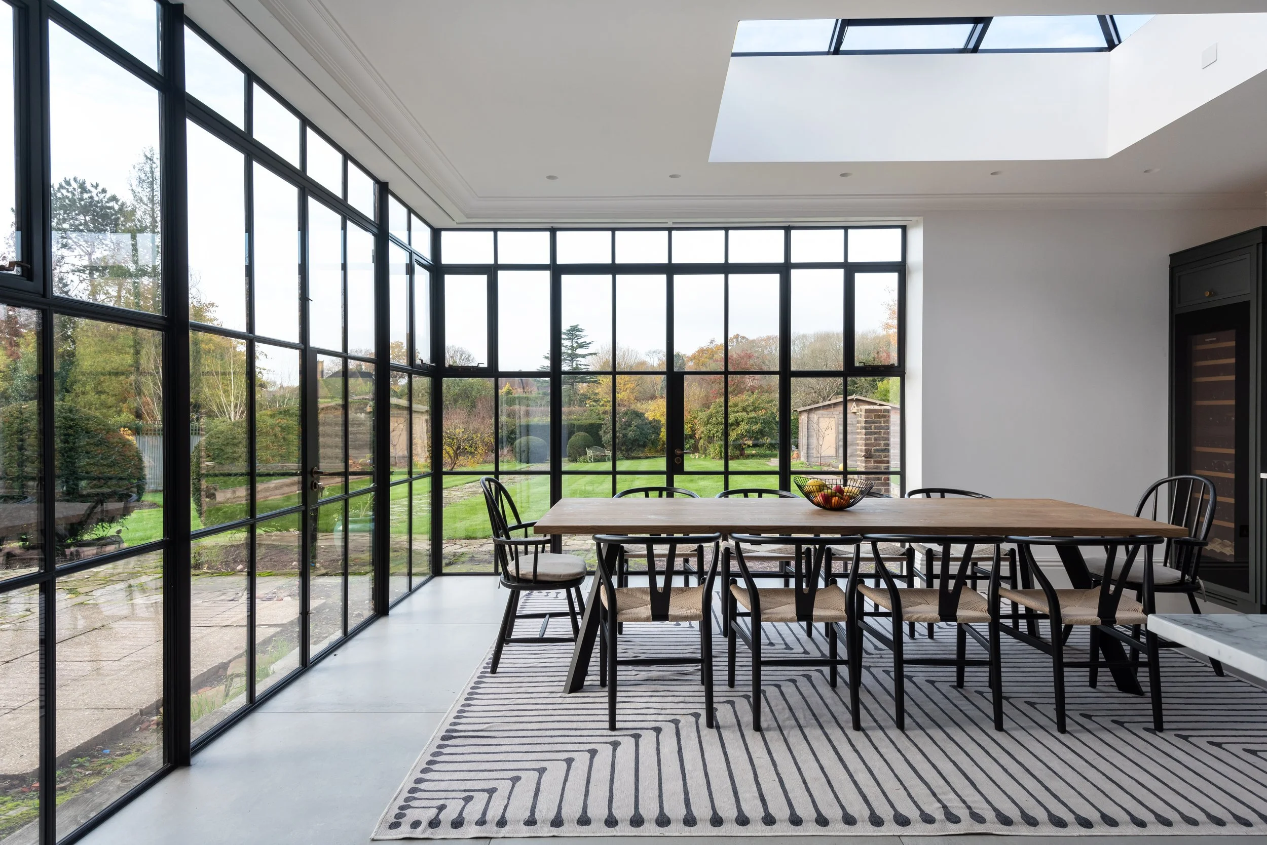 barnes-design-kitchen-side-extension-hillgate-reigate-open-plan-dining-space.jpg