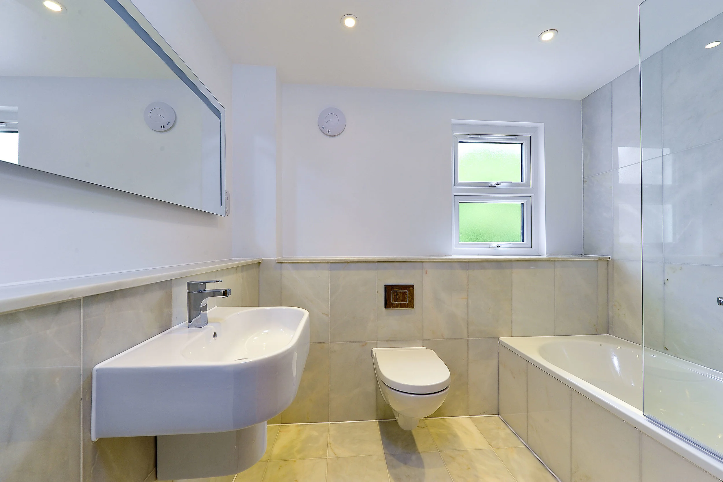 barnes-design-house-renovation-lessar-avenue-bathroom-02.jpg