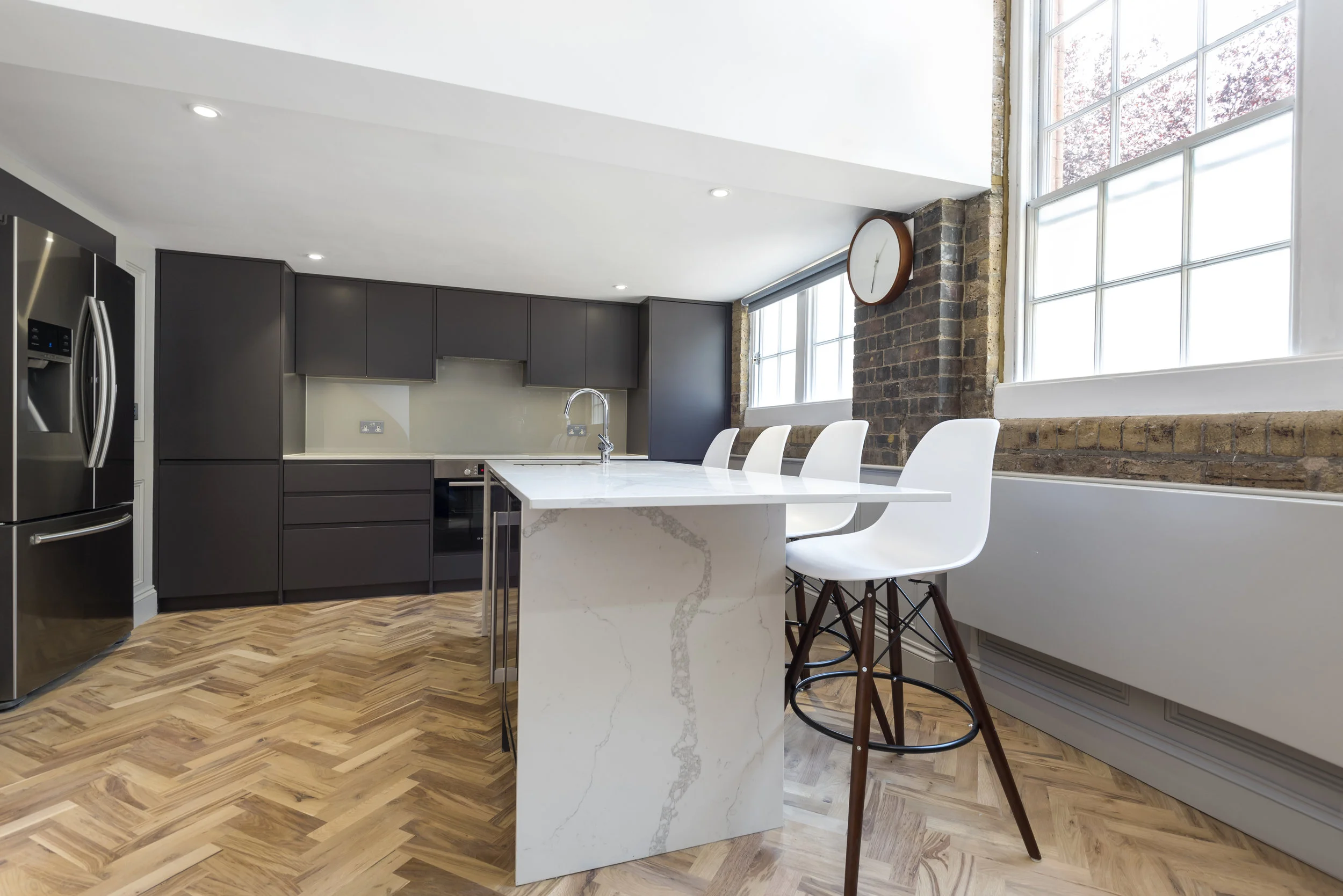 barnes-design-apartment-renovation-old-chesterton-building-kitchen.jpg
