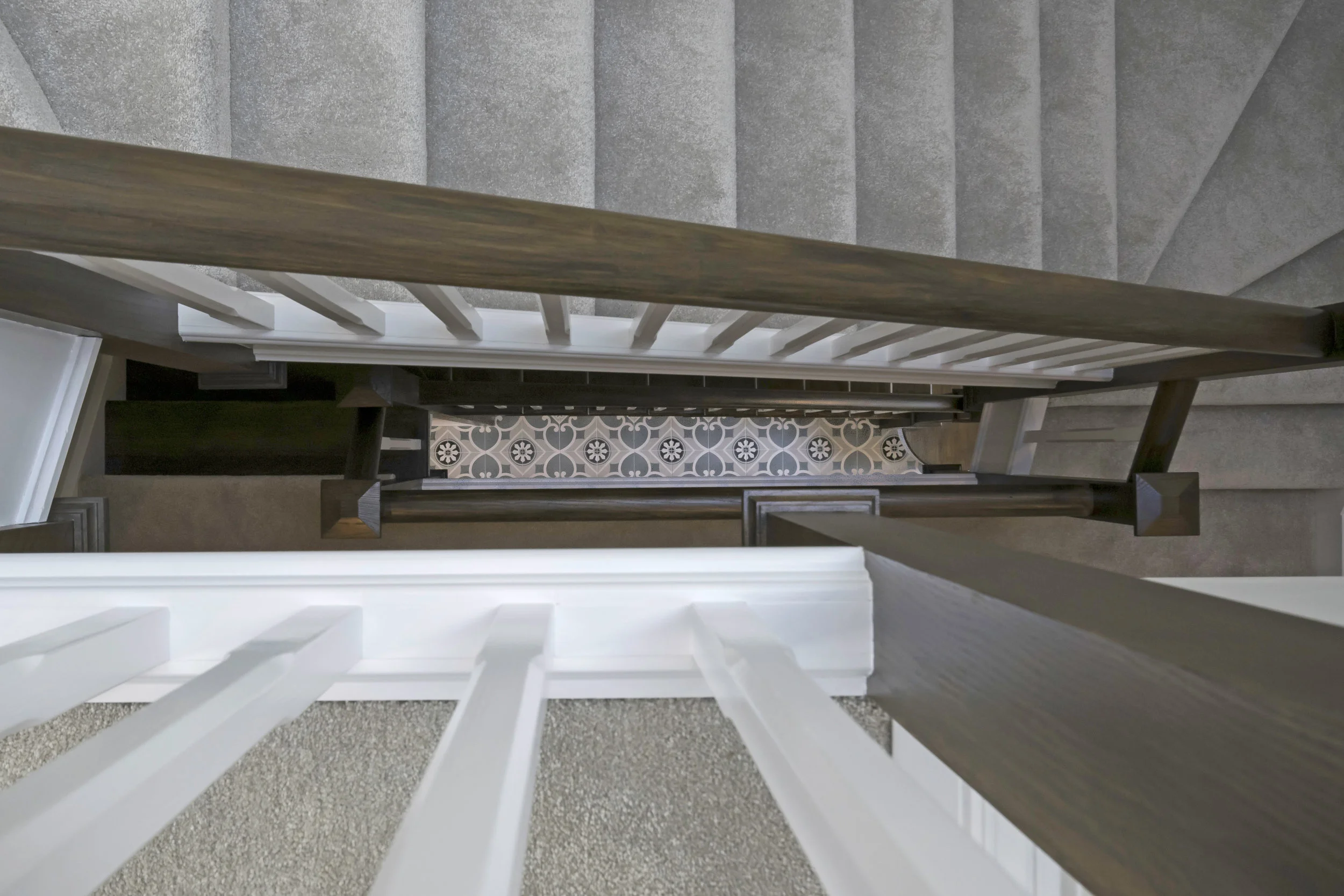 barnes-design-new-build-homes-selwyn-road-kingston-bespoke-stairs.jpg