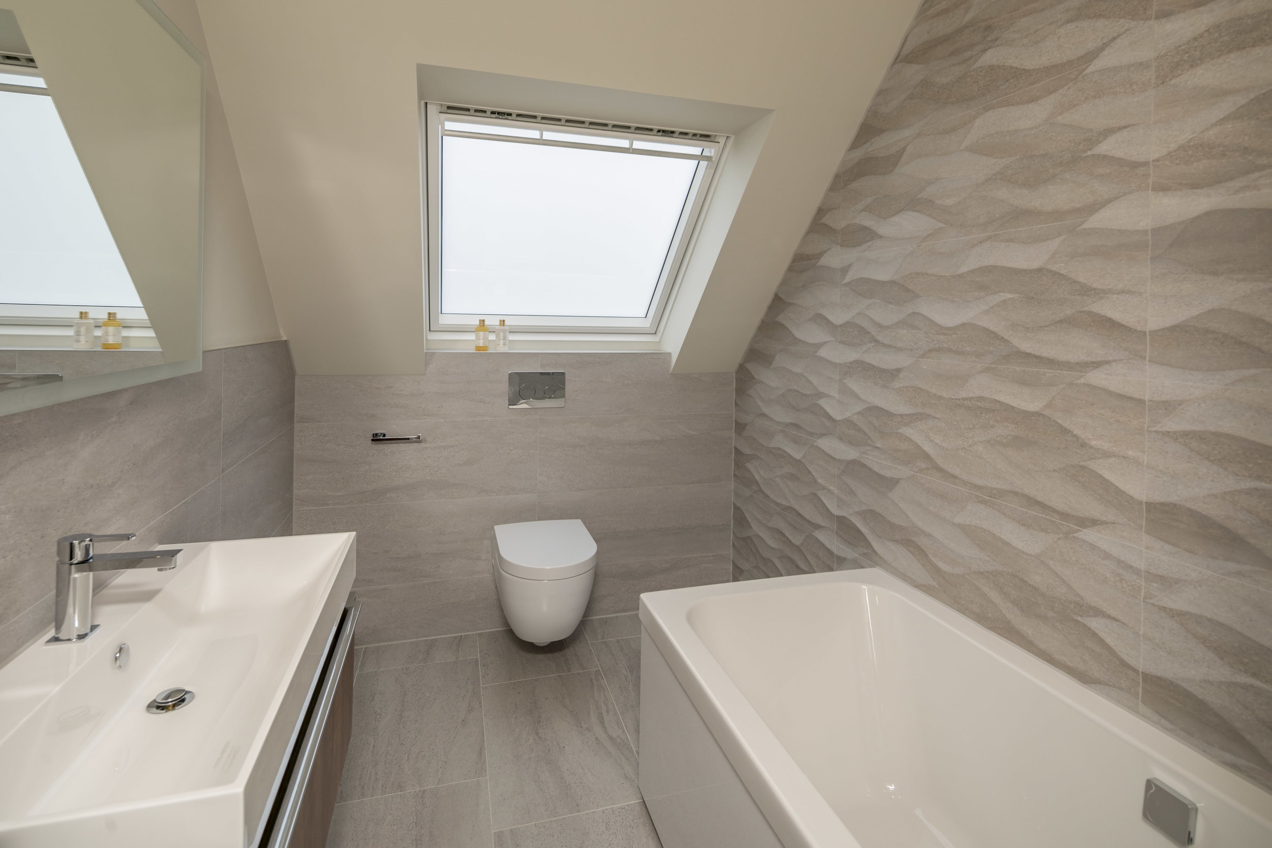 barnes-design-new-build-residential-design-selwyn-road-bathroom-03.jpg