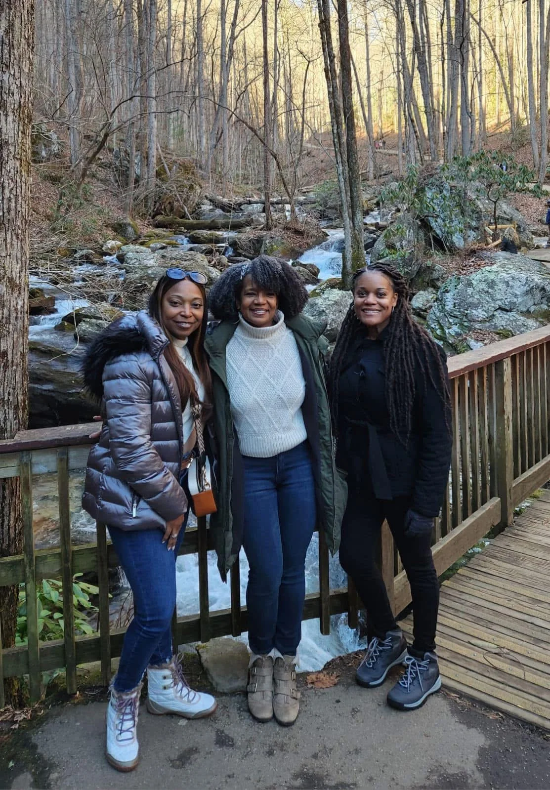 Girlfriends Cabin.JPG