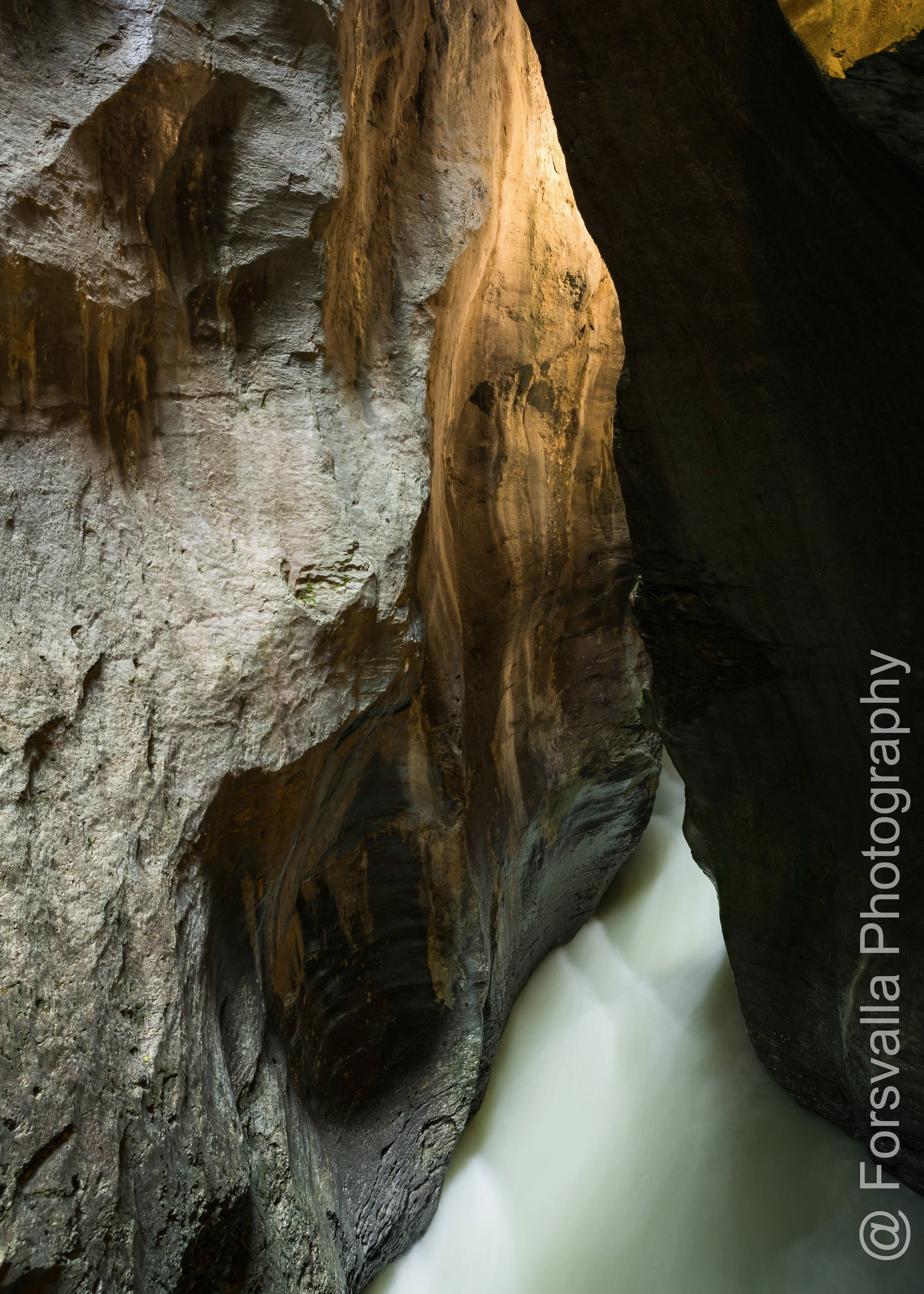 Bernese Oberland - The Canyon
