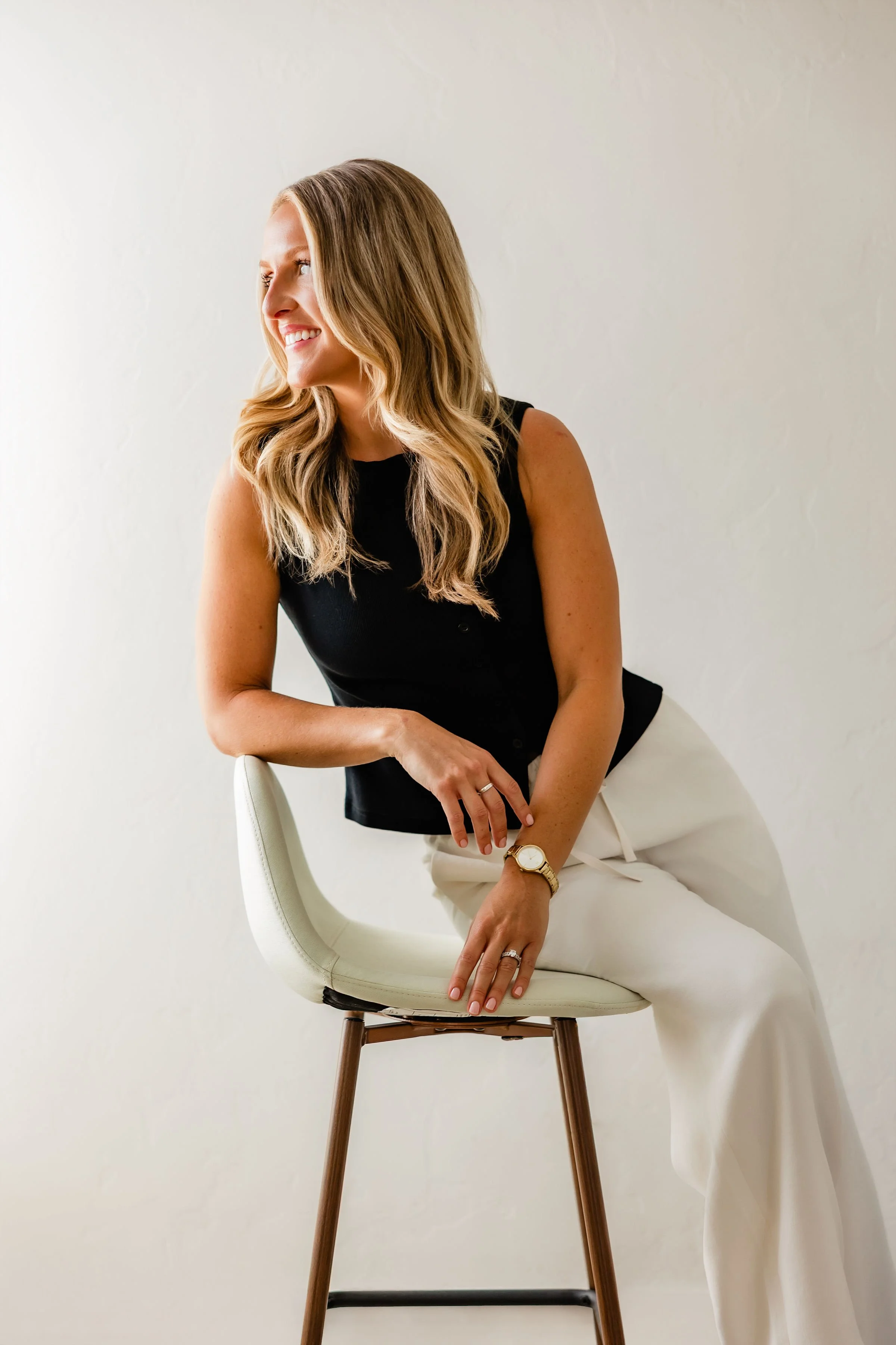 Taylor Draves, FNP-BC, aesthetic nurse practitioner serving Tucson, Oro Valley, and Marana, Arizona.