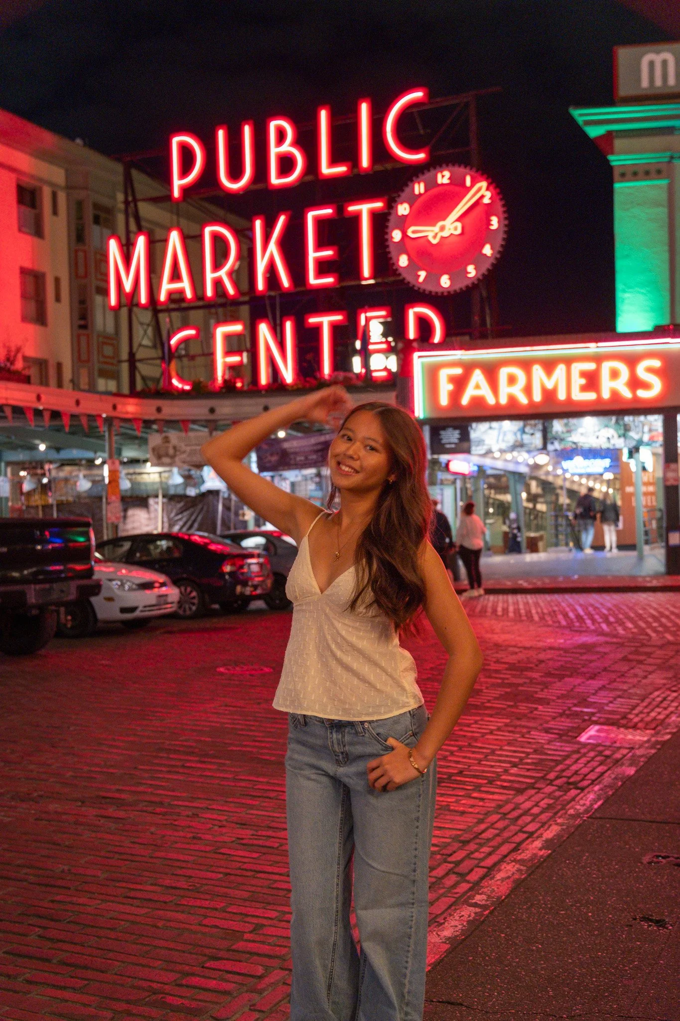 Senior portrait pike place market Seattle wa 