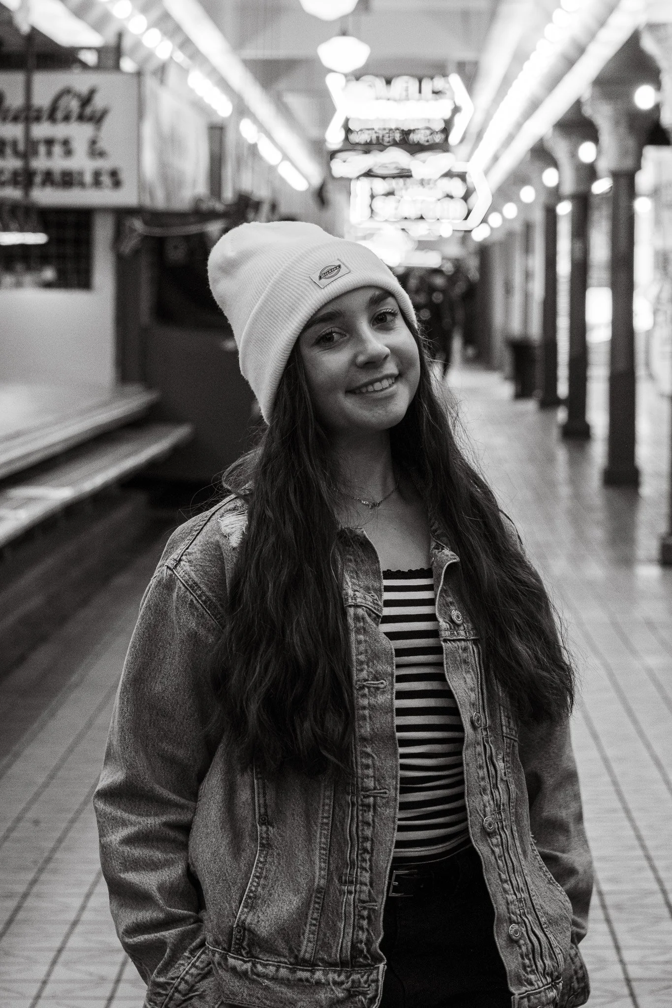 Senior portrait pike place market Seattle wa 