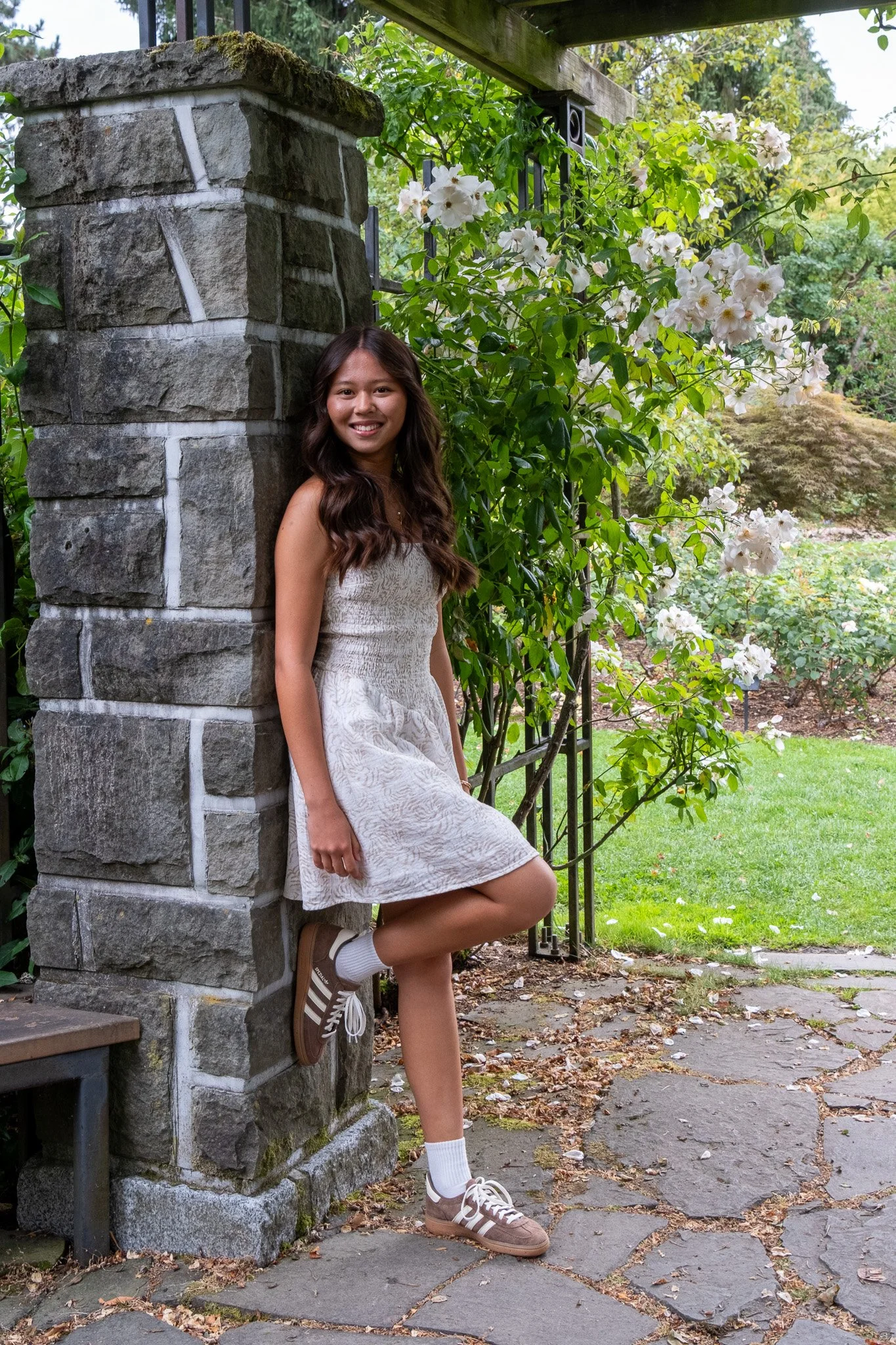 Senior portrait woodland park rose garden Seattle wa 