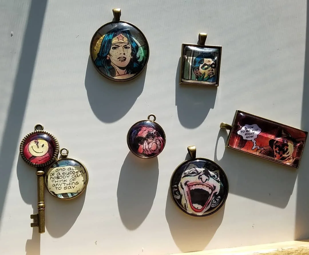 Had to put some early morning sun on some of the shadiest pieces I've made thus far.😂 A peek into some of my smaller projects from my Accessory Series. #vintagecomicbookpieces. All the attitude of #wonderwoman, #rorschach, #thejoker, #bubastis and #