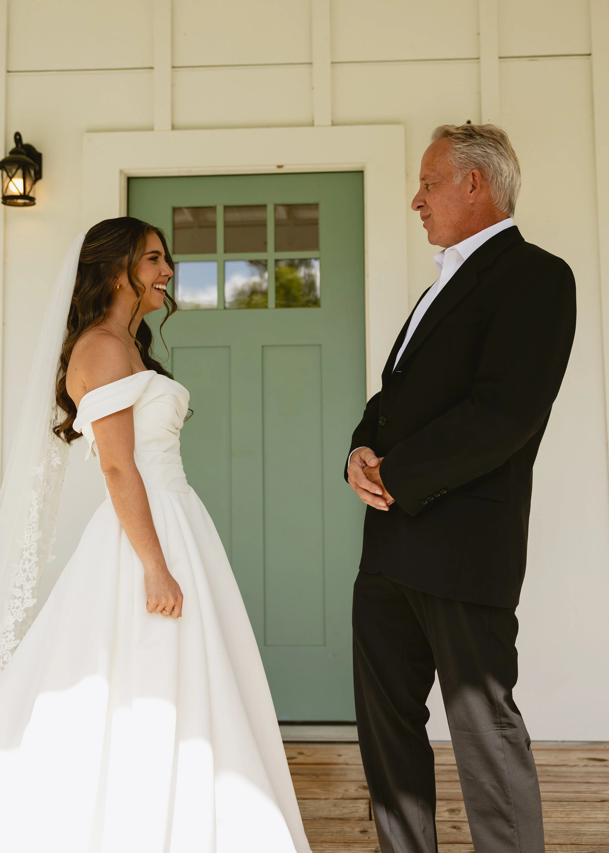 First_Look_with_Dad-6.JPG