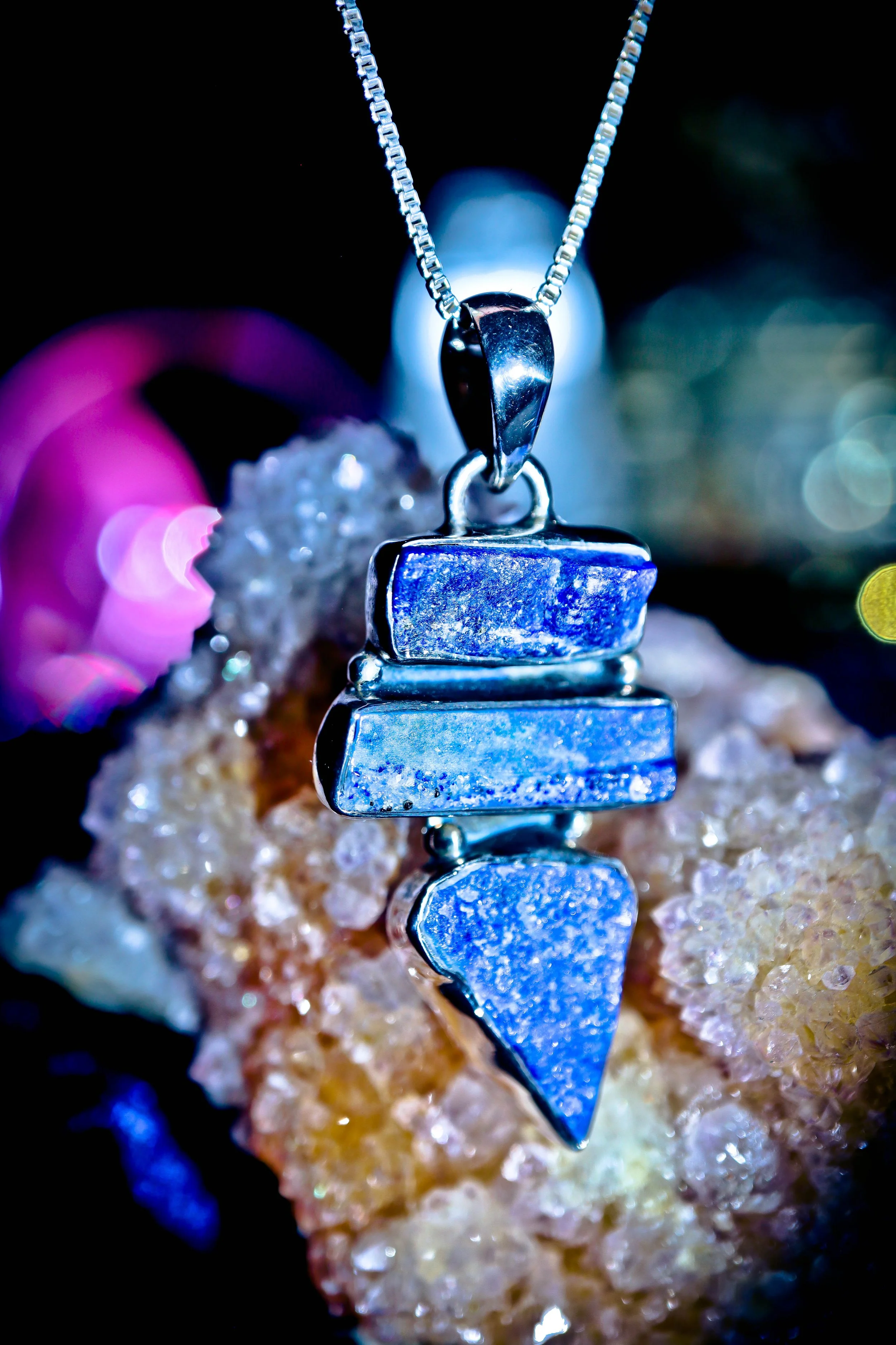 Ascended Master Wealth Djinn Amulet Elite.jpg