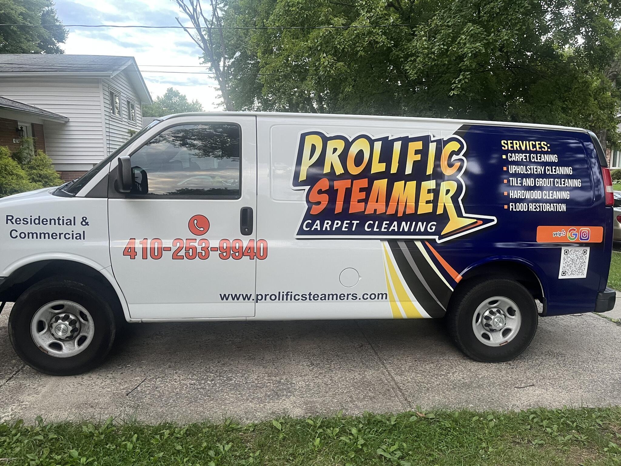 professional work vehicle for cleaning