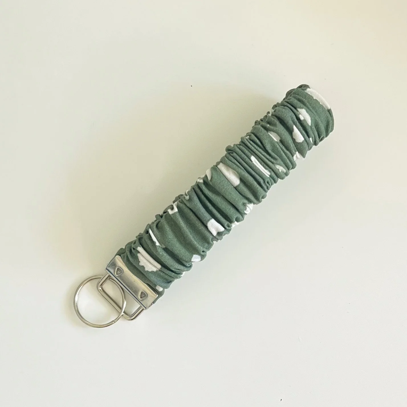 Elastic Wristlet Keychain - Green with White Dots