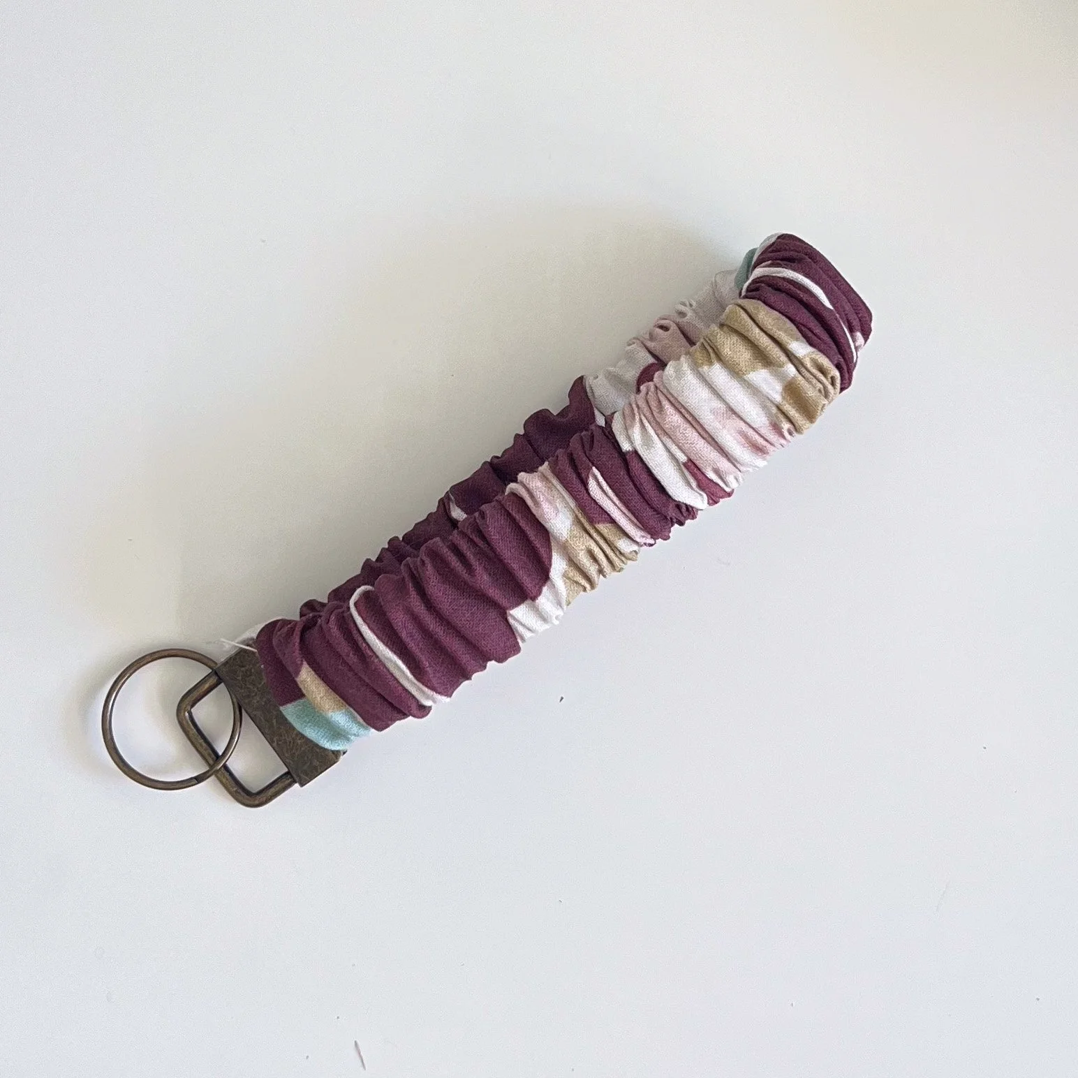 Elastic Wristlet Keychain - Sweetheart Garden