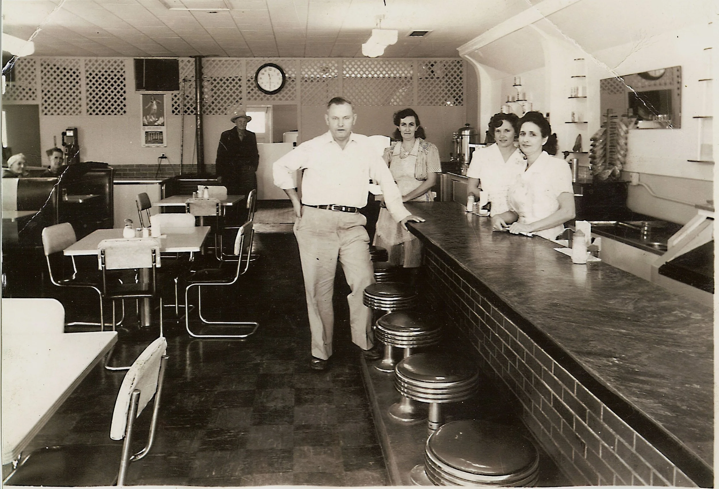 clantons diner old.jpg
