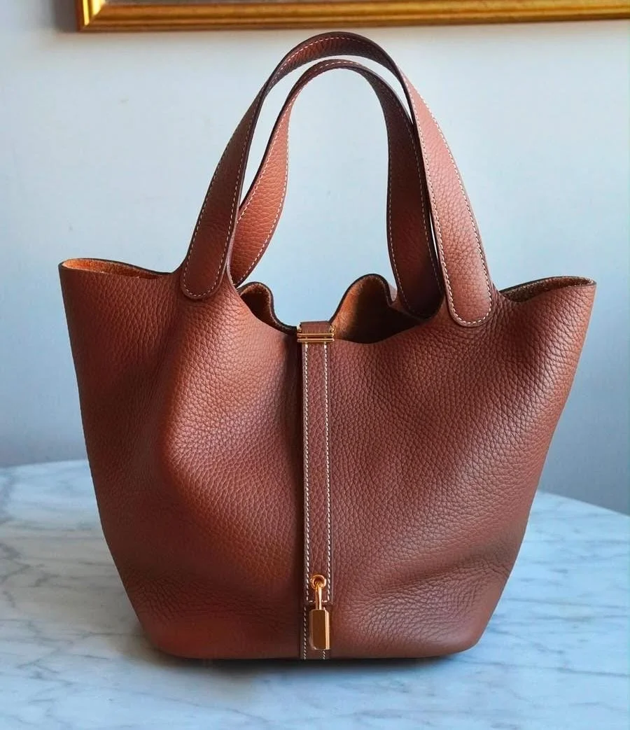 Bolsa Hermès Picotin 22 Clemence Gold
