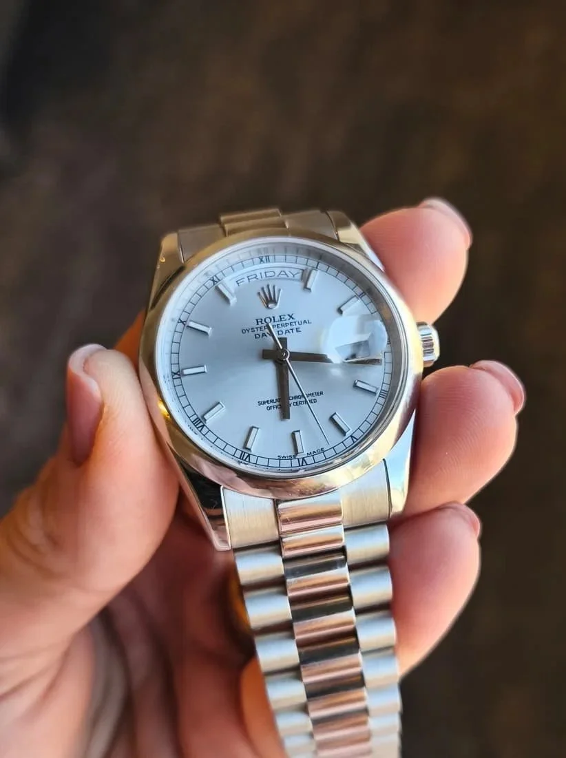 Rolex Day-Date Ouro Branco Mostrador Branco Roman