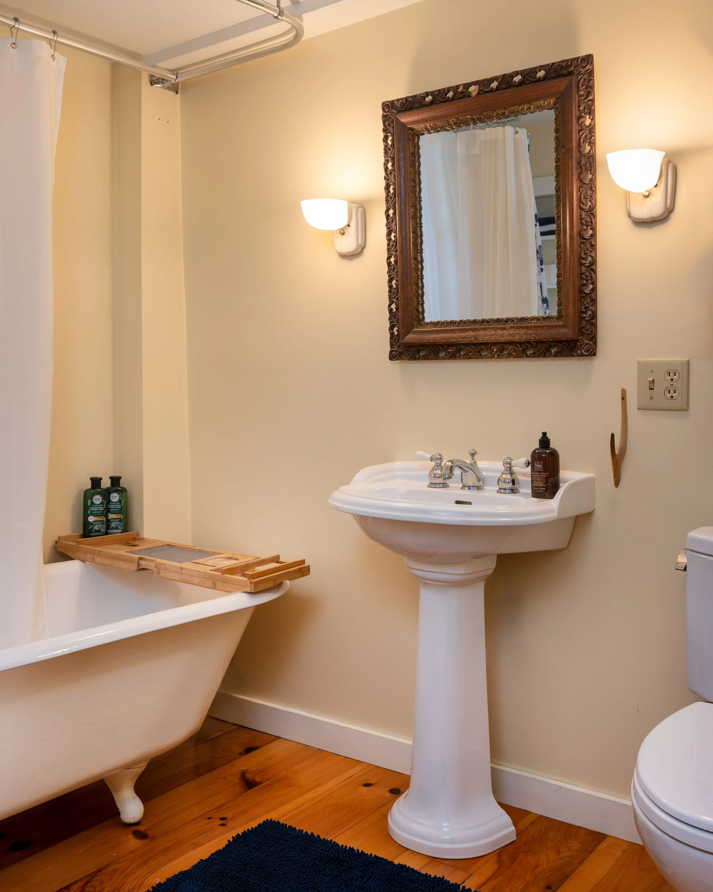 A6_026_231002_Old-Rt-9-AirBnB.jpg