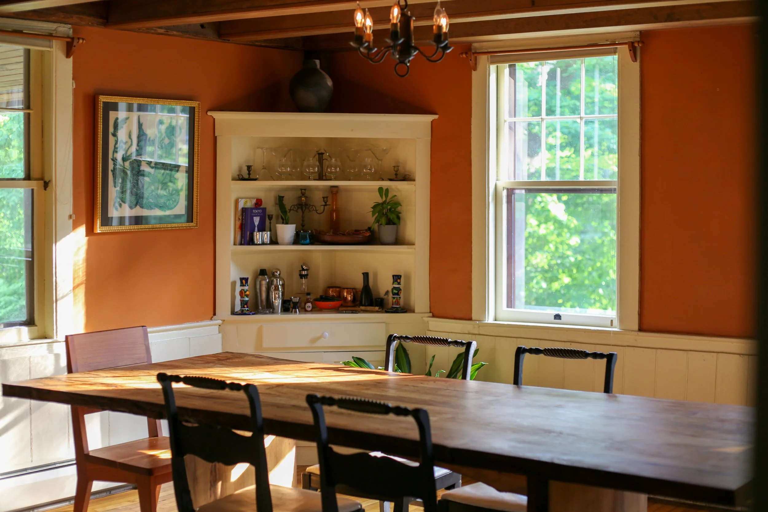 DINING ROOM TABLE 4J0B2544.jpg