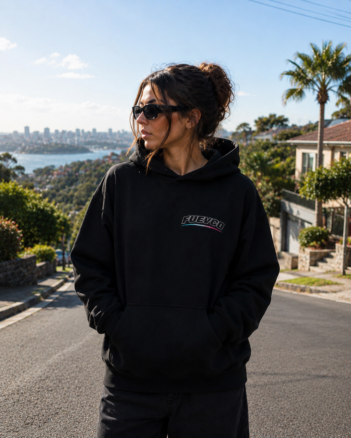 WOMAN'S HEAVYWEIGHT STREETLINE HOODIE