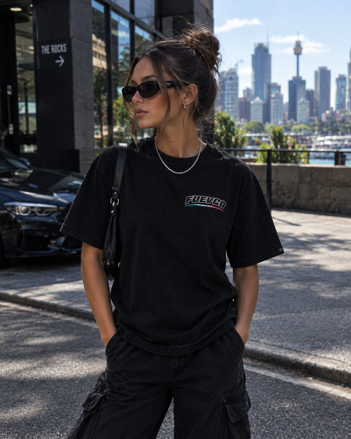 WOMAN'S HEAVYWEIGHT STREETLINE TEE