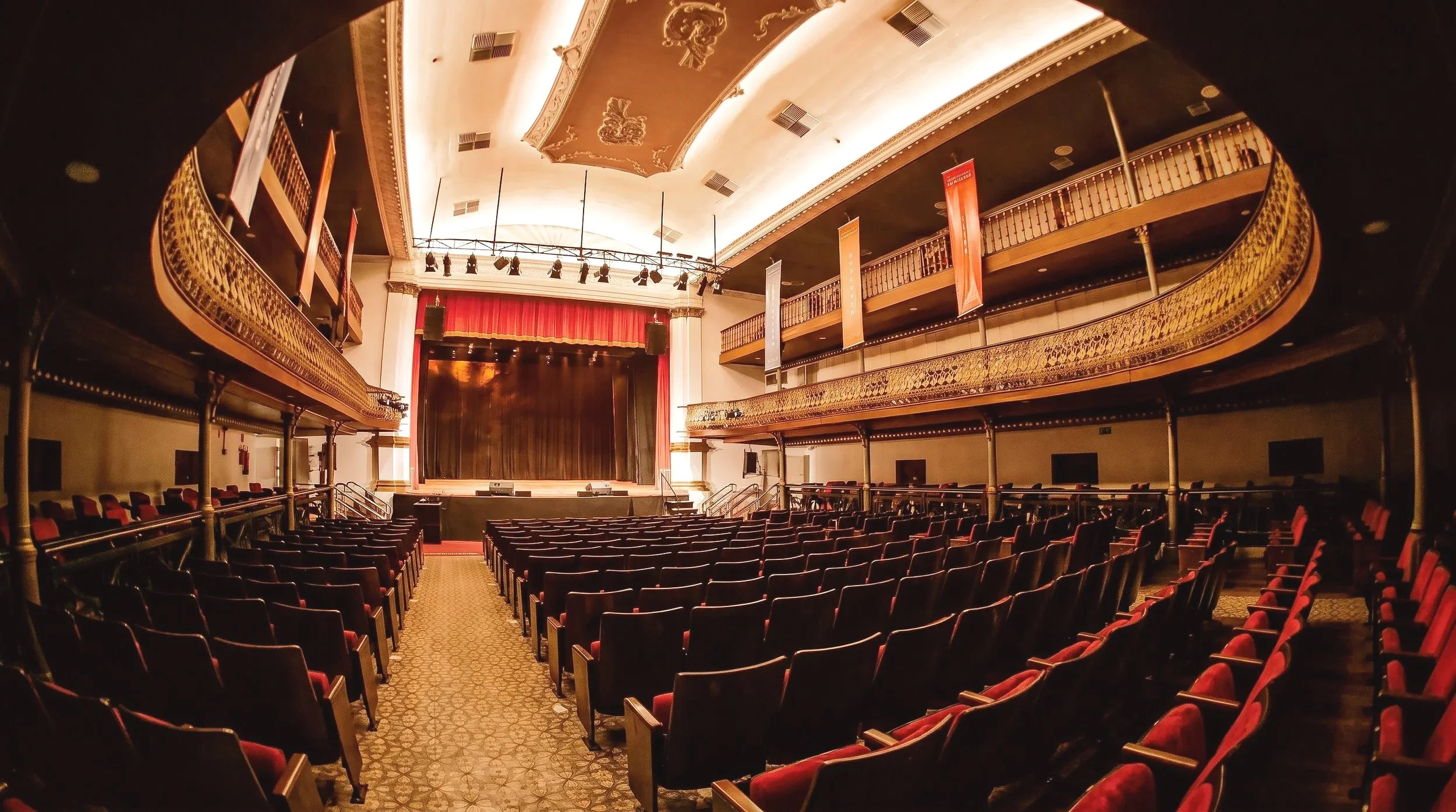 Teatro Alberto Maranhão 