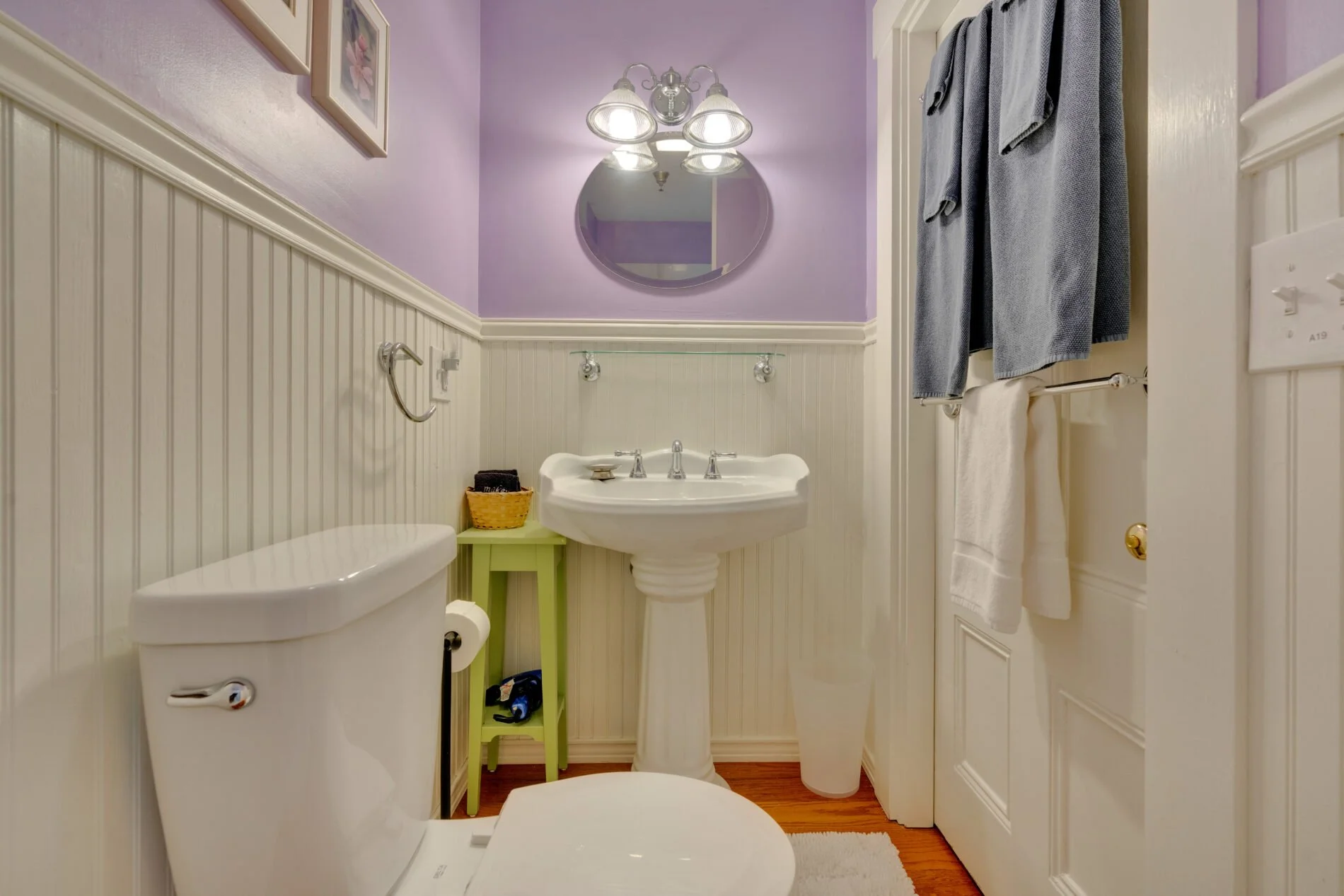 Wisteria Room Bath at James Place Inn.jpg