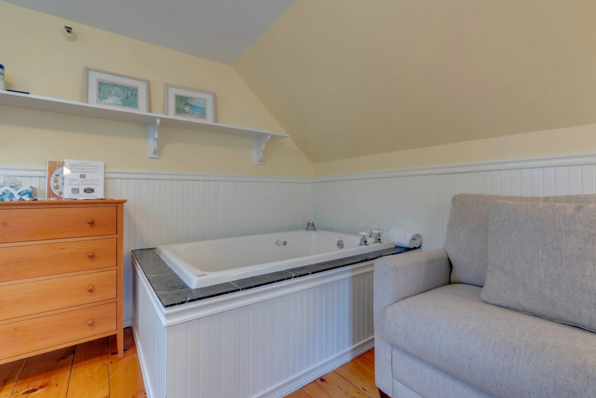 Yellow Room Tub at James Place Inn.jpg