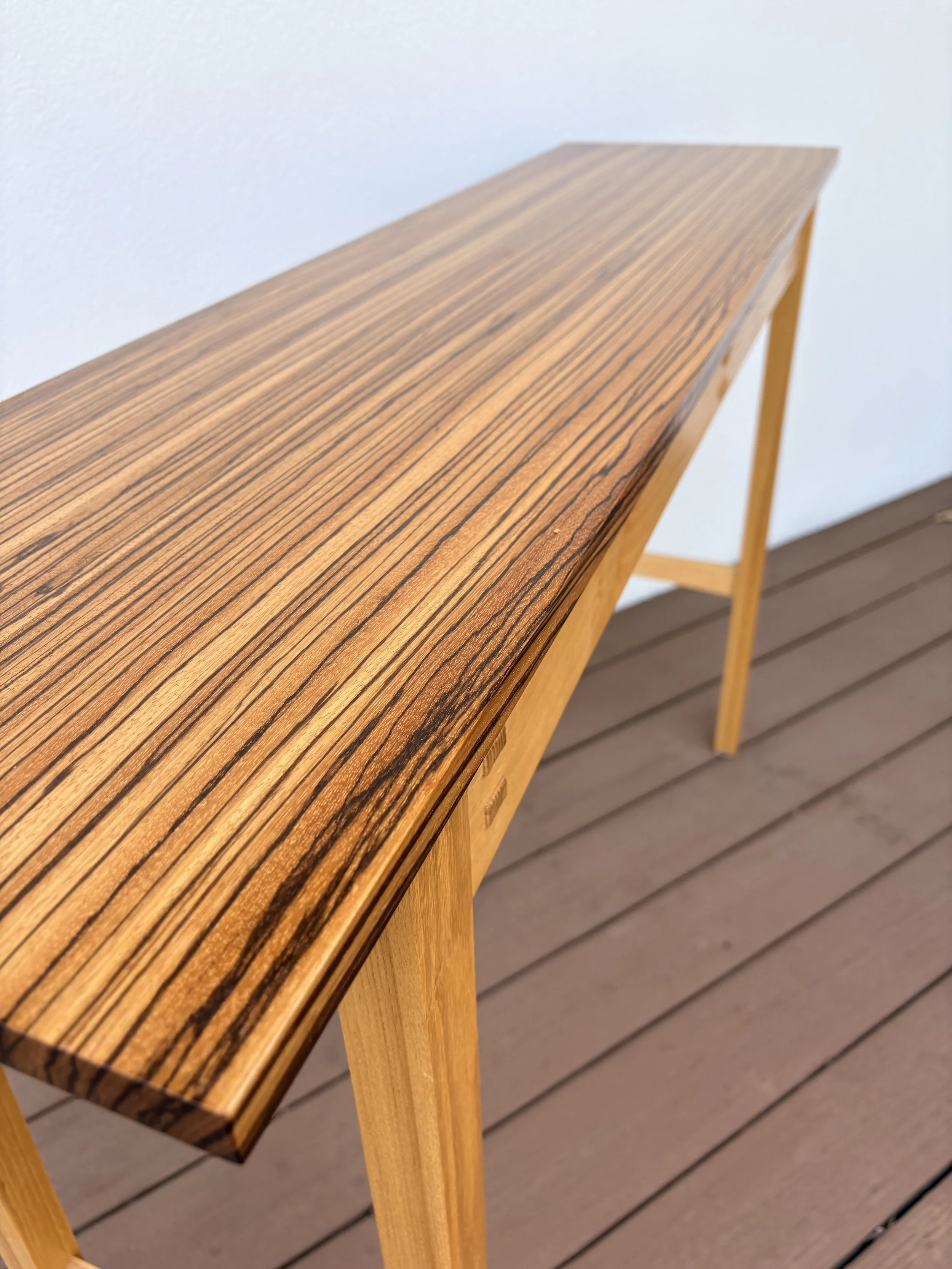 Rousseau Table