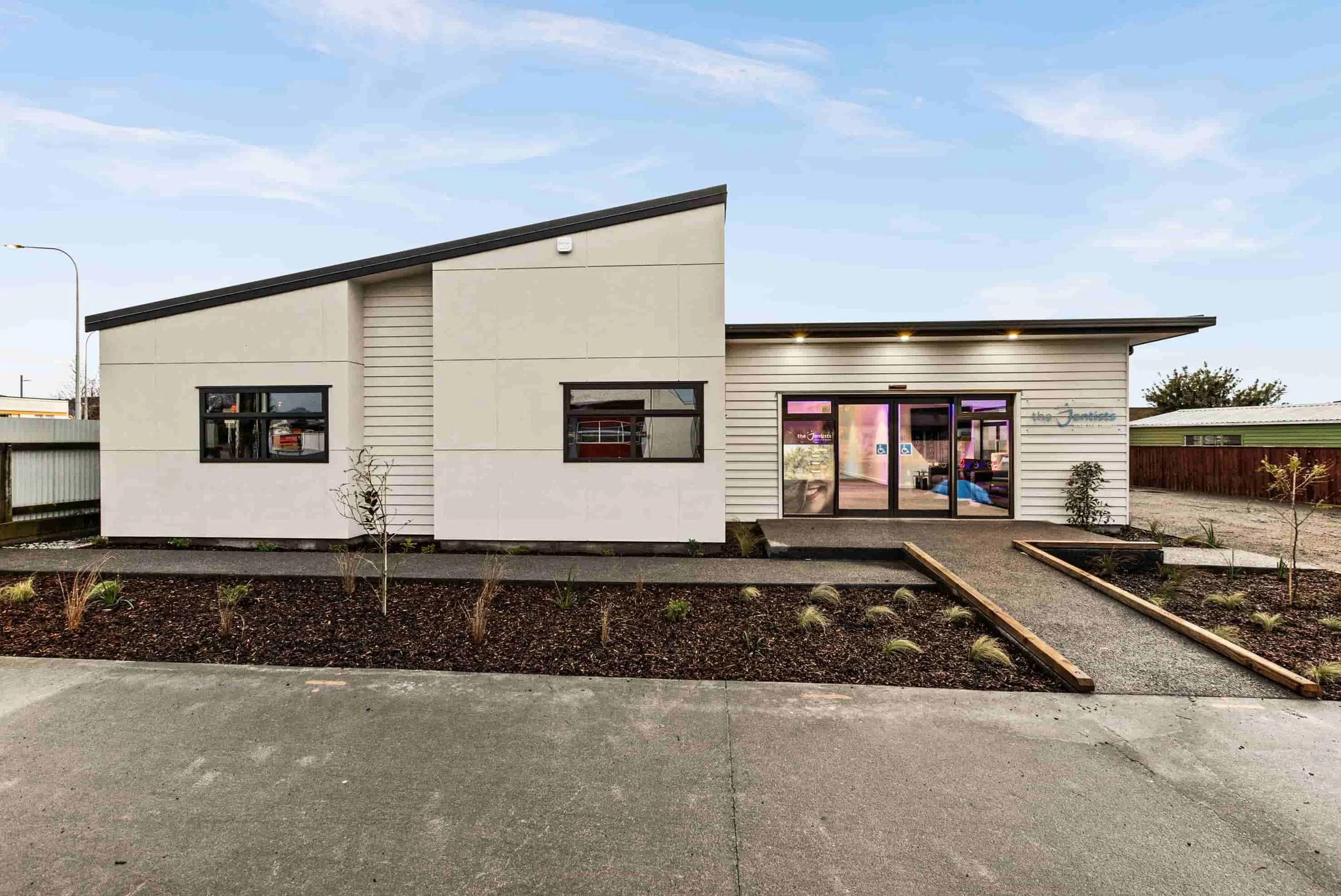 Meeanee dentist exterior