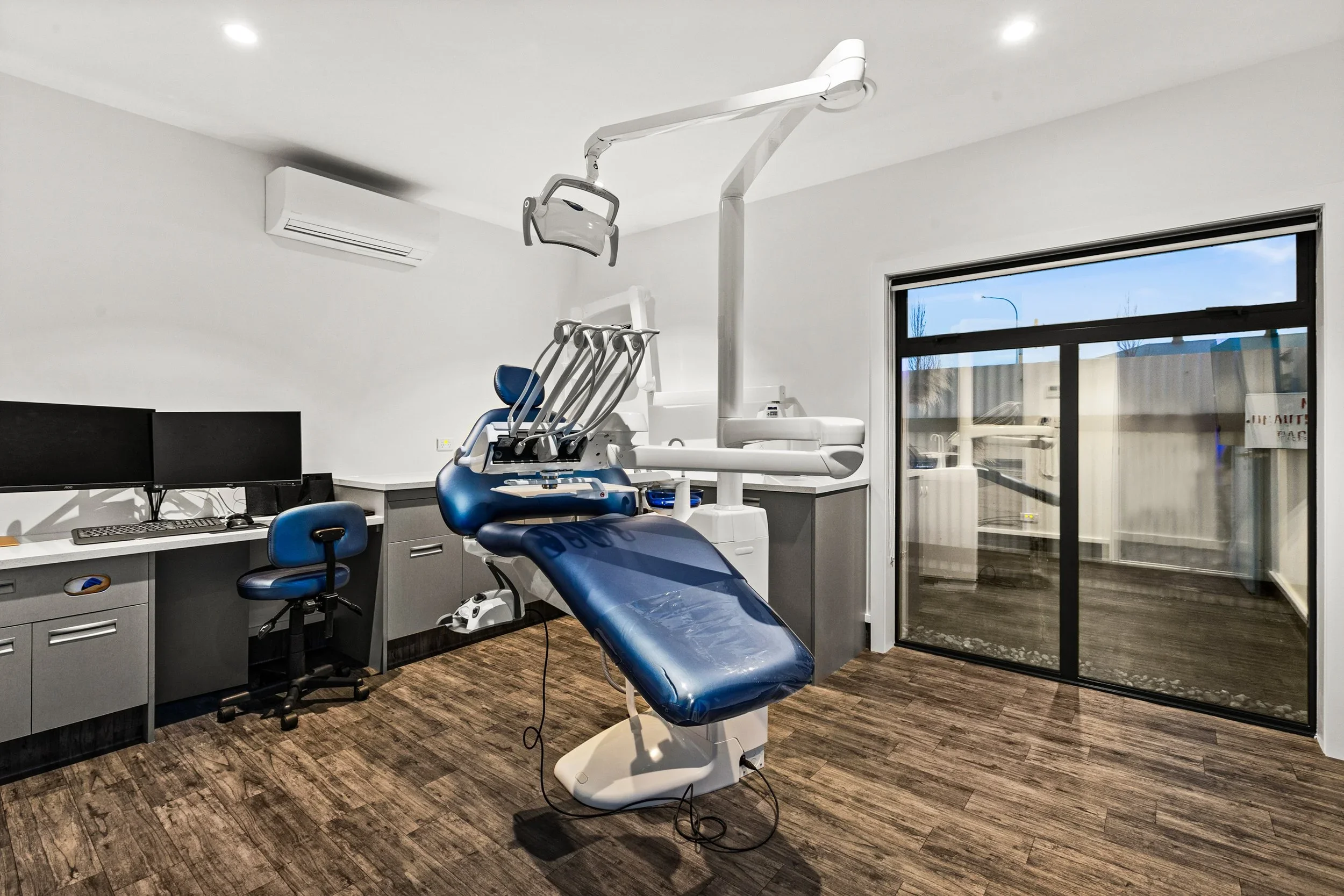 Meeanee+Road+Dentist-4.webp