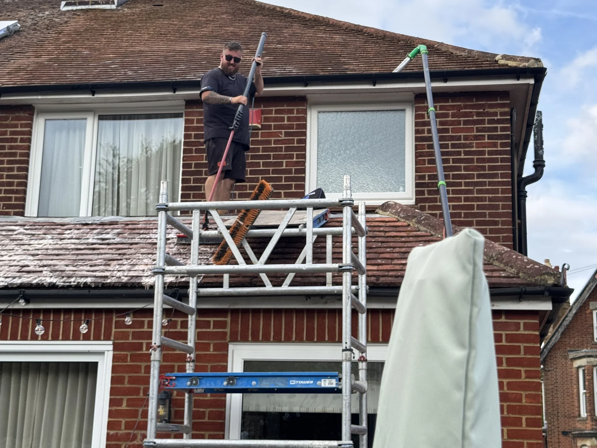 Canterbury-Roof-1-In-Action.jpg