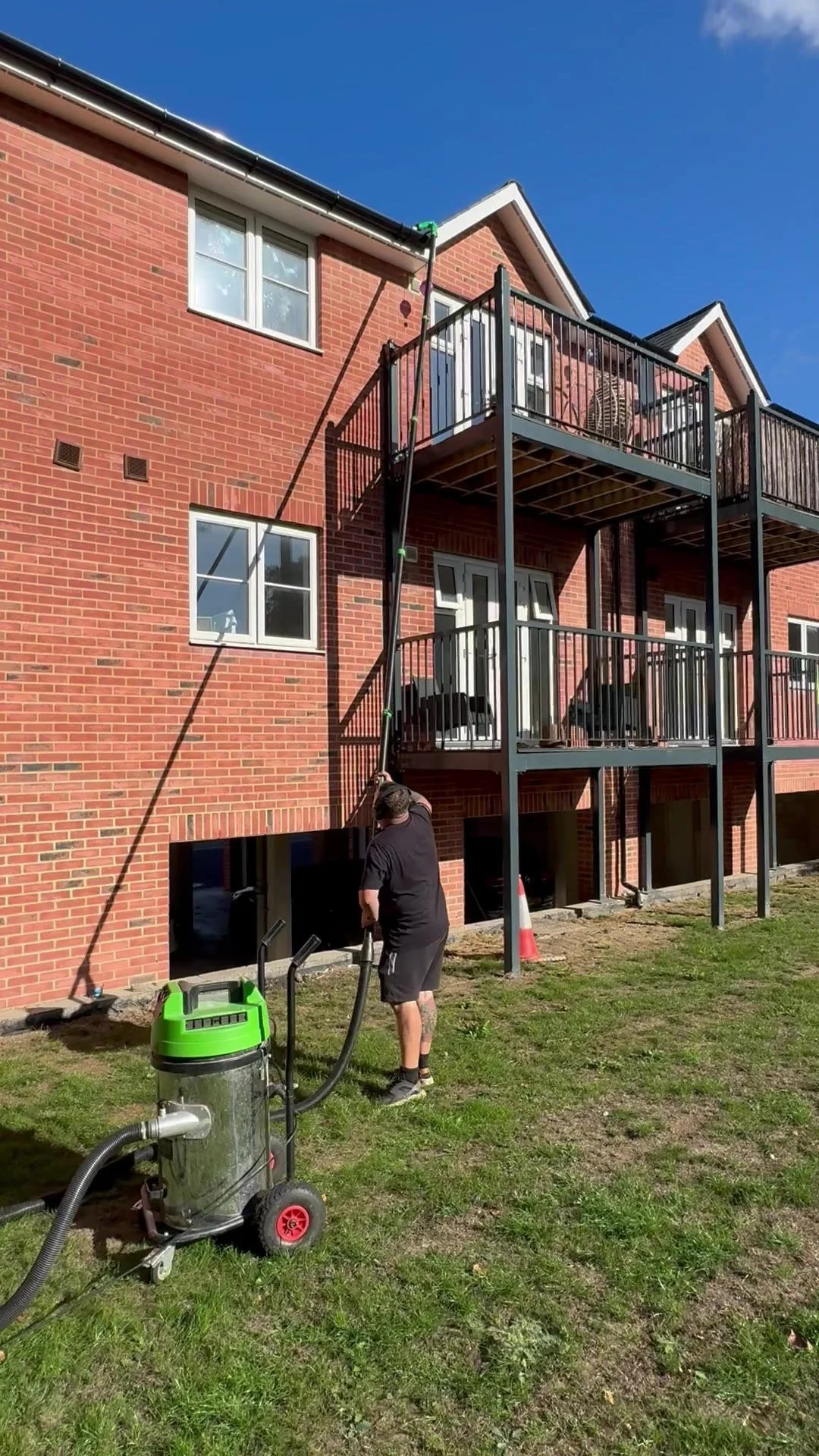 Aylesford-Gutters-2-Gutter-Vac.jpg
