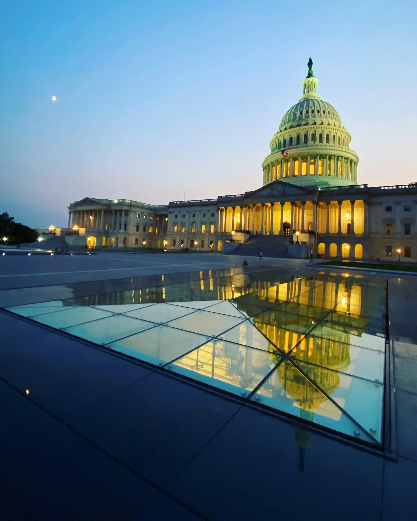 Servaites_USCapitolSkylightsReflection_Photo_17x20_p200.jpg