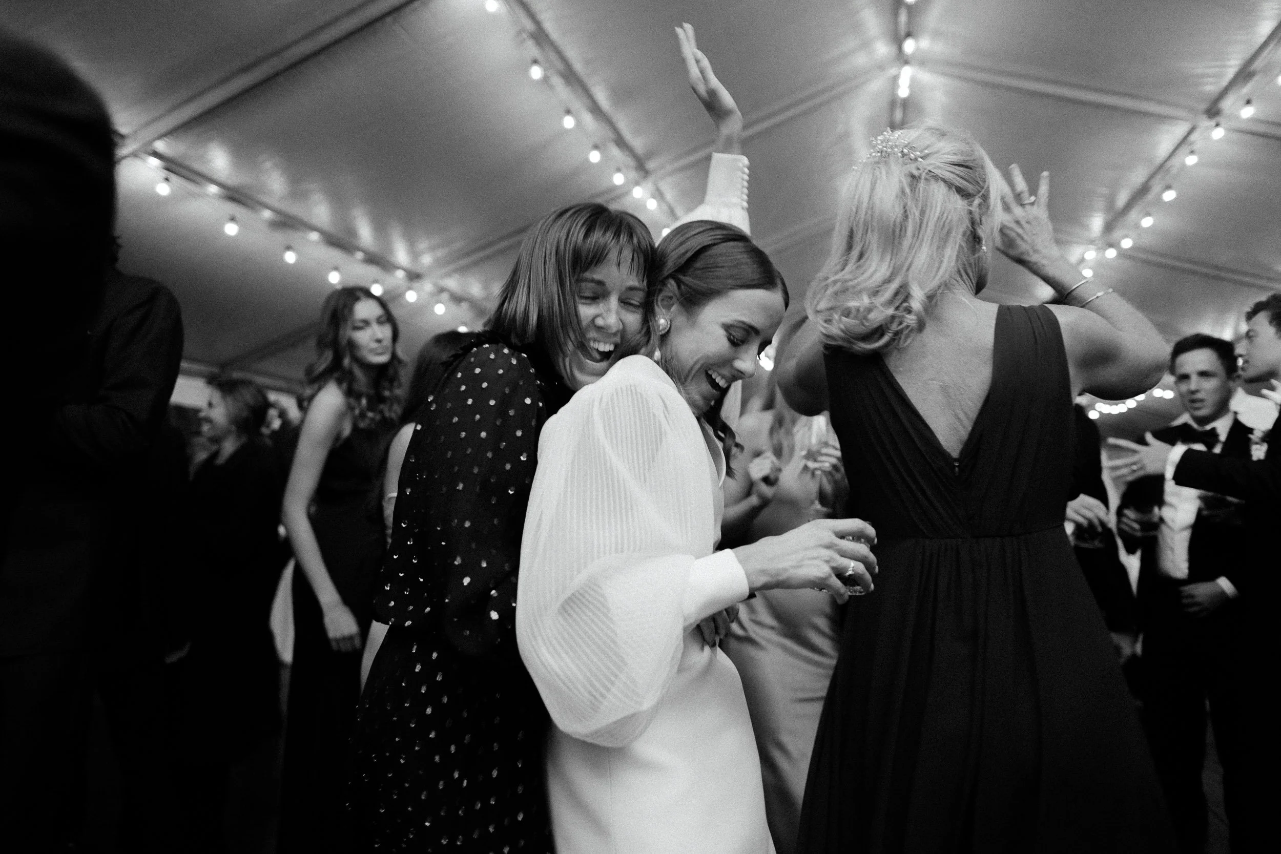 backyard-wedding-robert-meredith-020.jpg