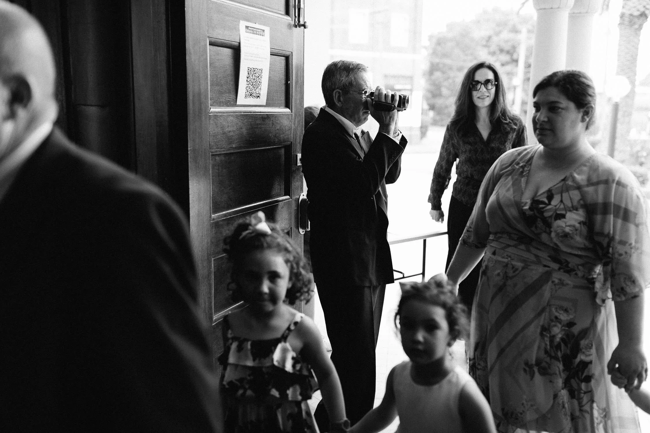 the-ivy-sydney-wedding-robert-meredith-0022.jpg