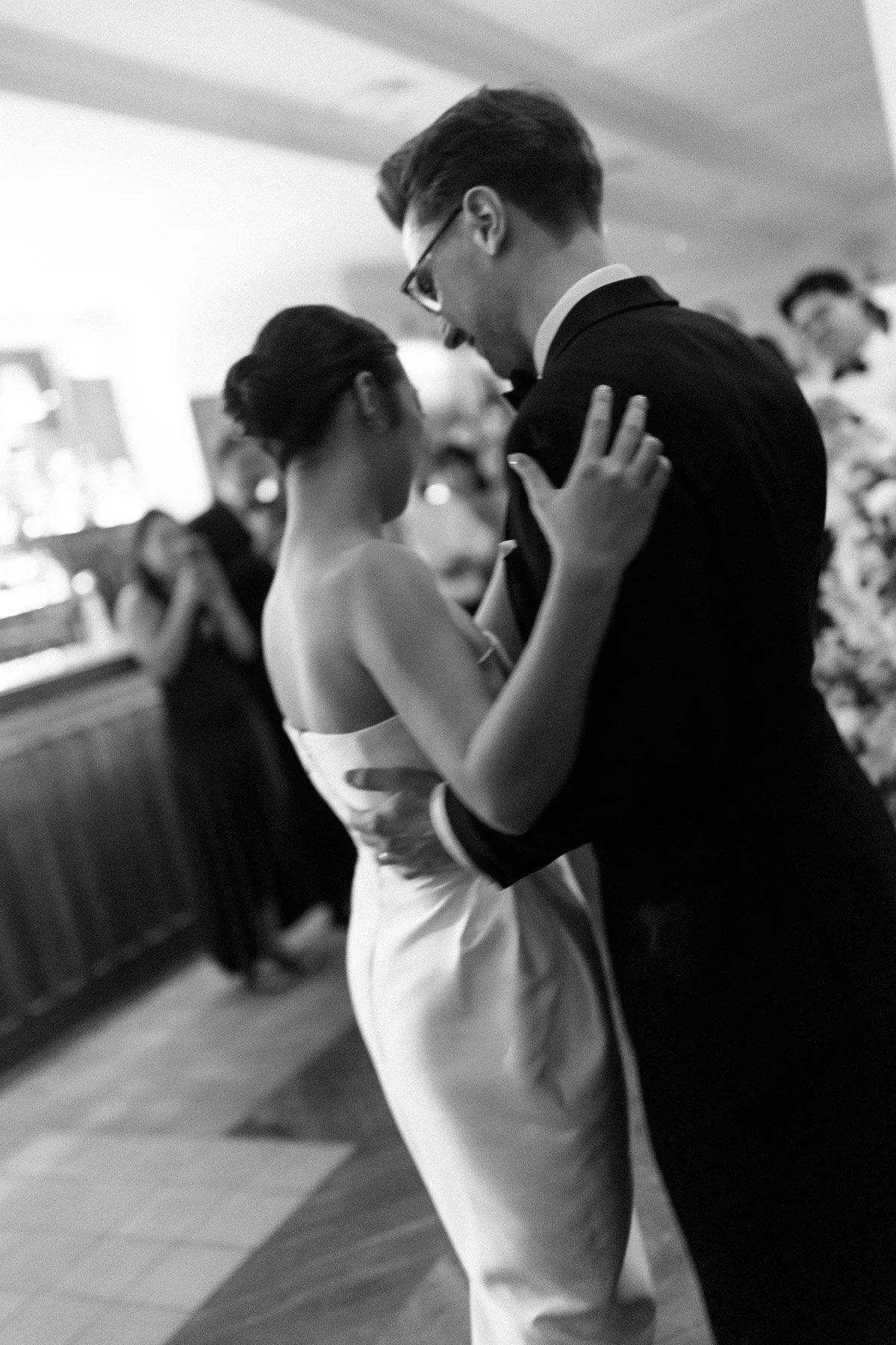 franca-potts-point-wedding-robert-meredith-005.jpg