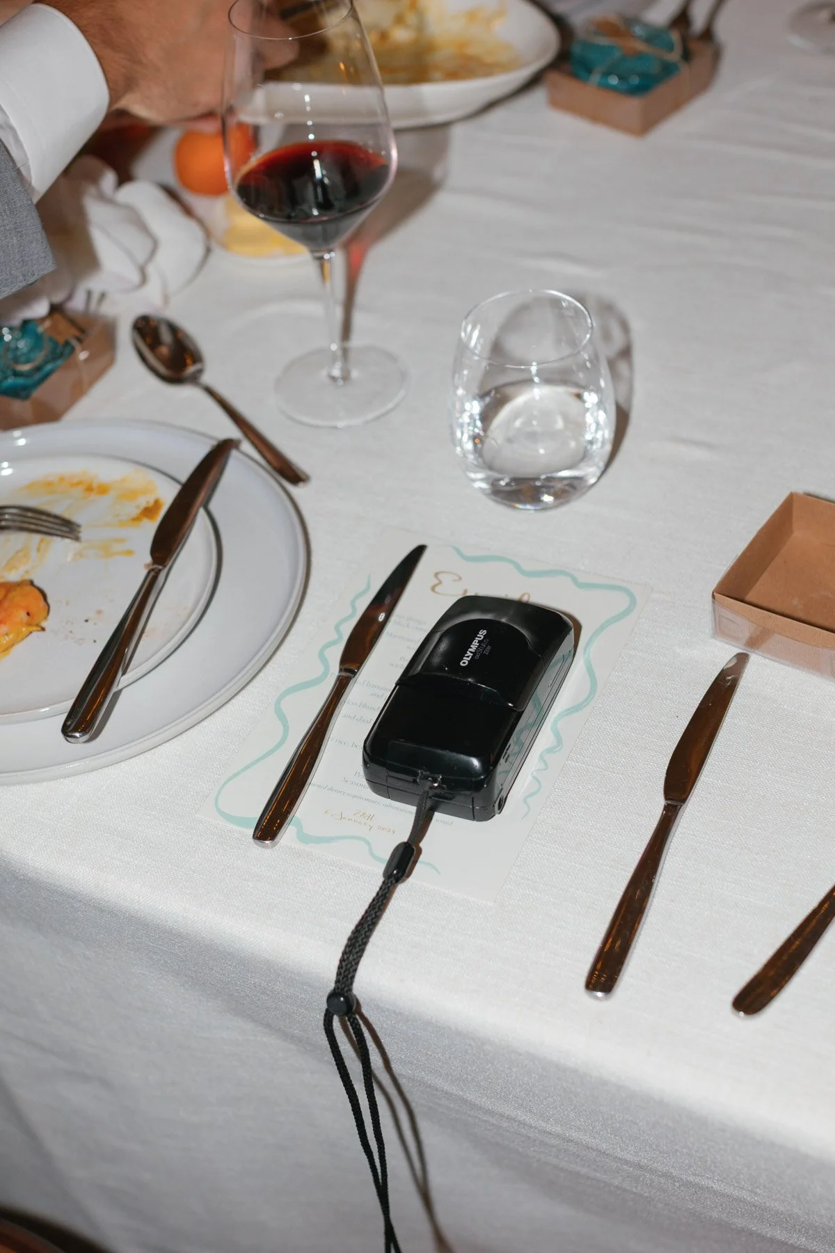 q-station-wedding-manly-robert-meredith-006.jpg