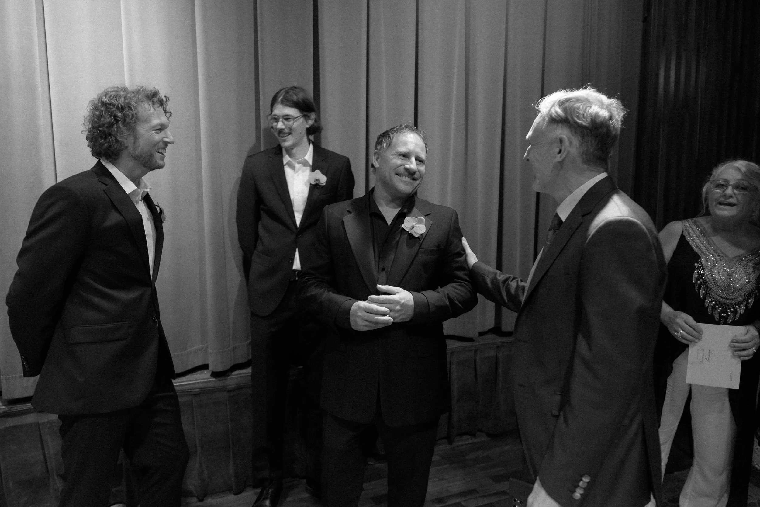 restaurant-hubert-wedding-robert-meredith-028.jpg
