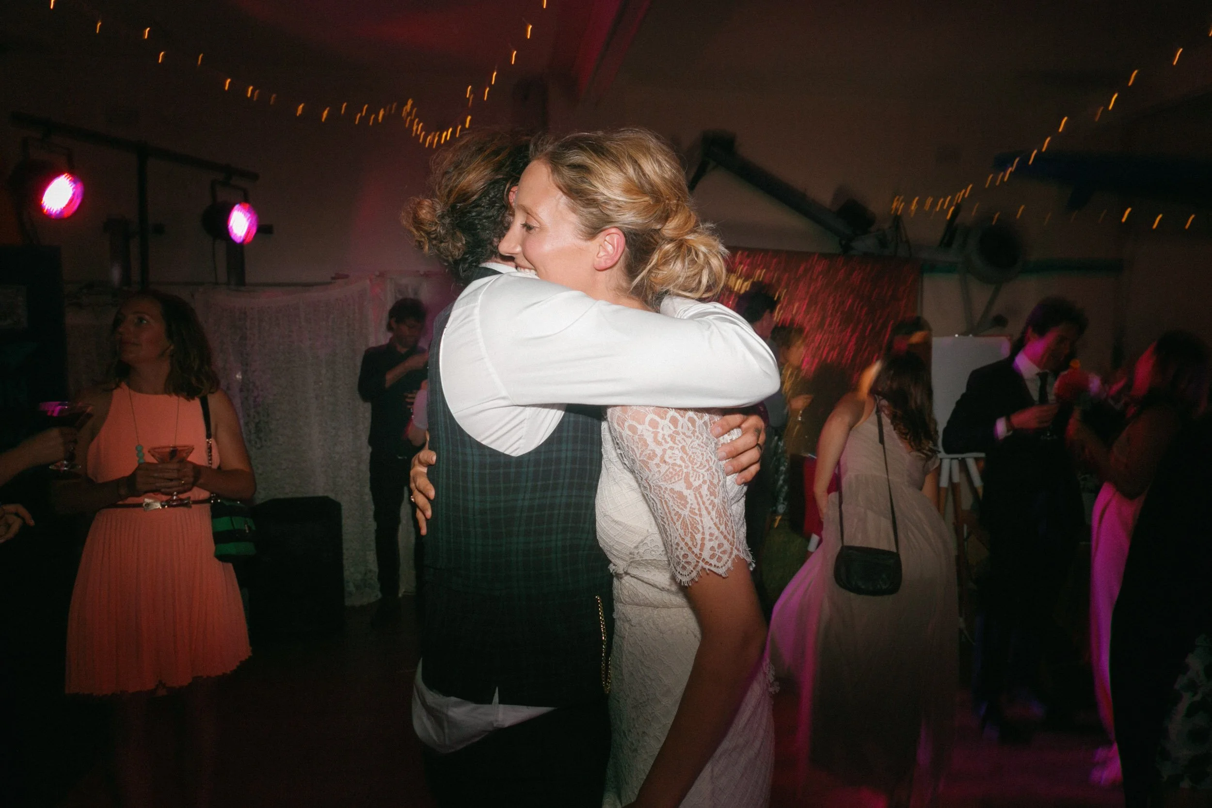 tamarama-slsc-wedding-robert-meredith-135.jpg
