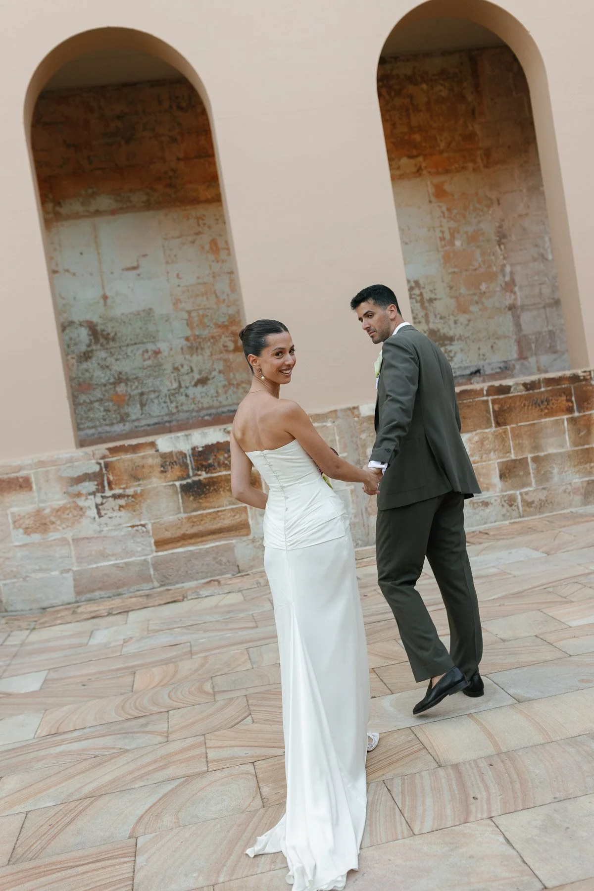 machine-hall-wedding-sydney-robert-meredith-061.jpg