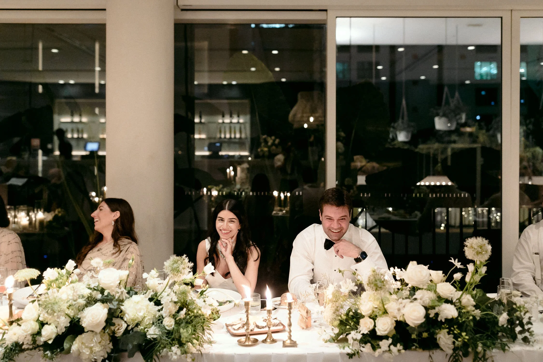 the-ivy-sydney-wedding-robert-meredith-0130.jpg