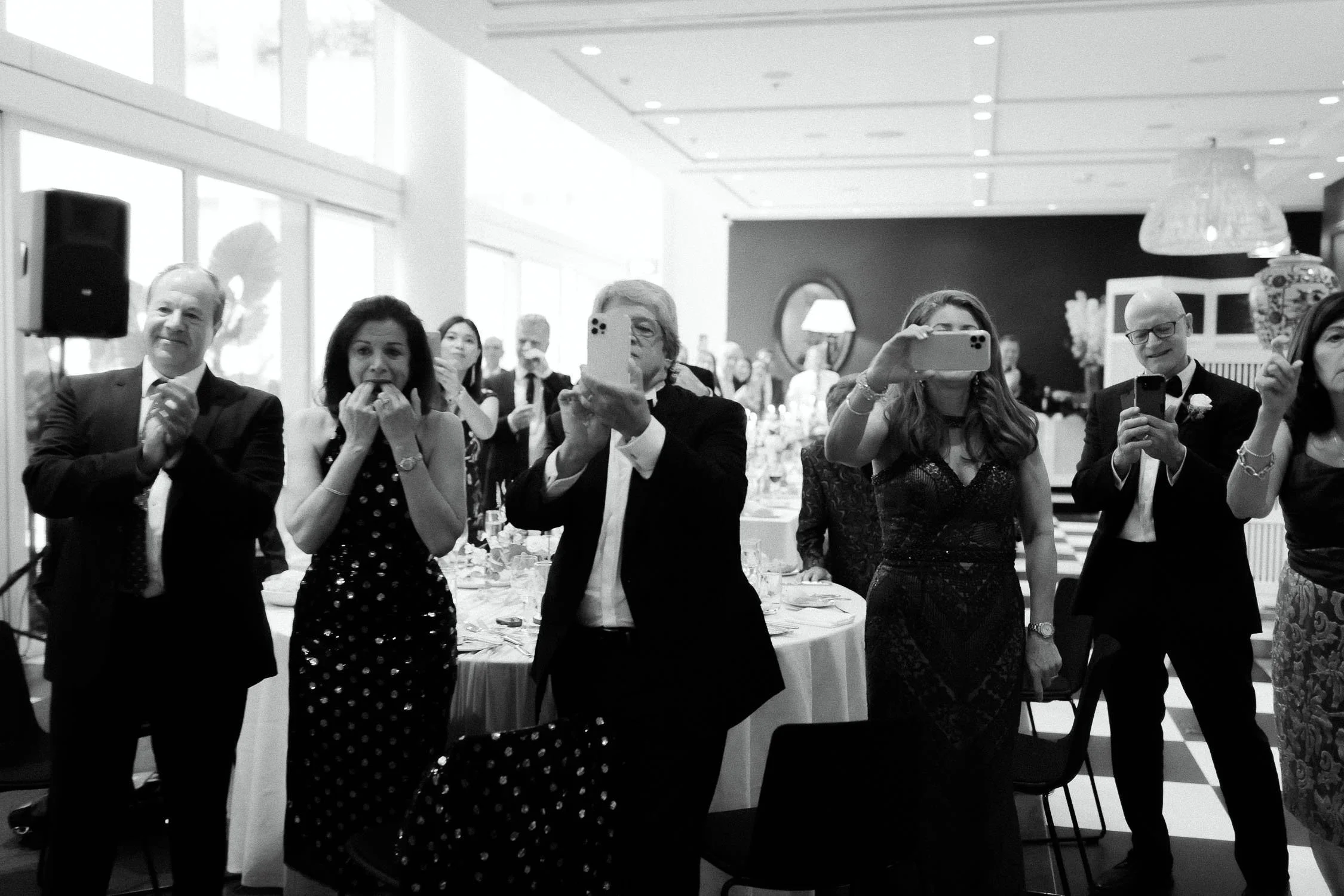 the-ivy-sydney-wedding-robert-meredith-0112.jpg
